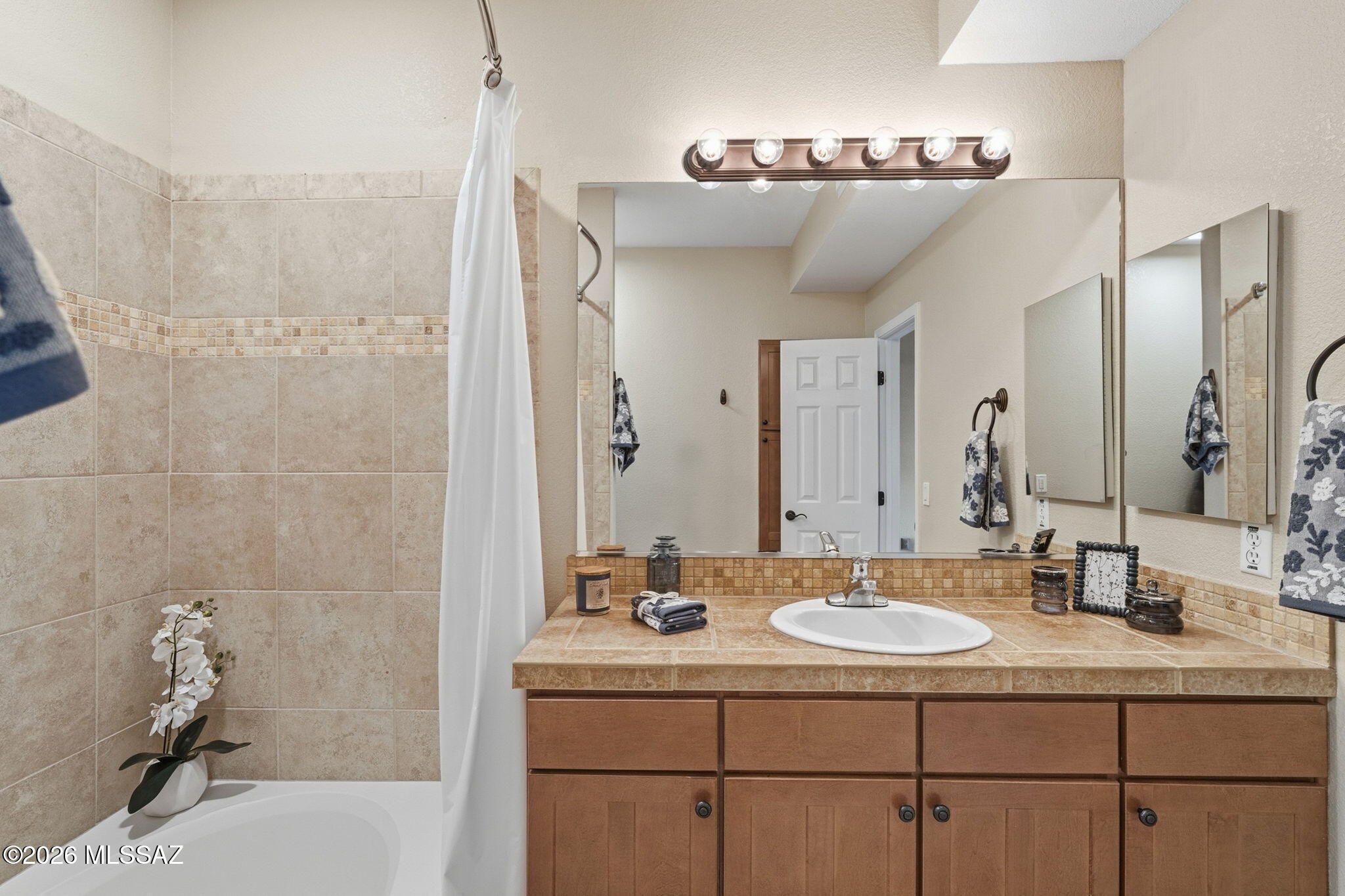 The Boulders at La Reserve Condominiums - Residential