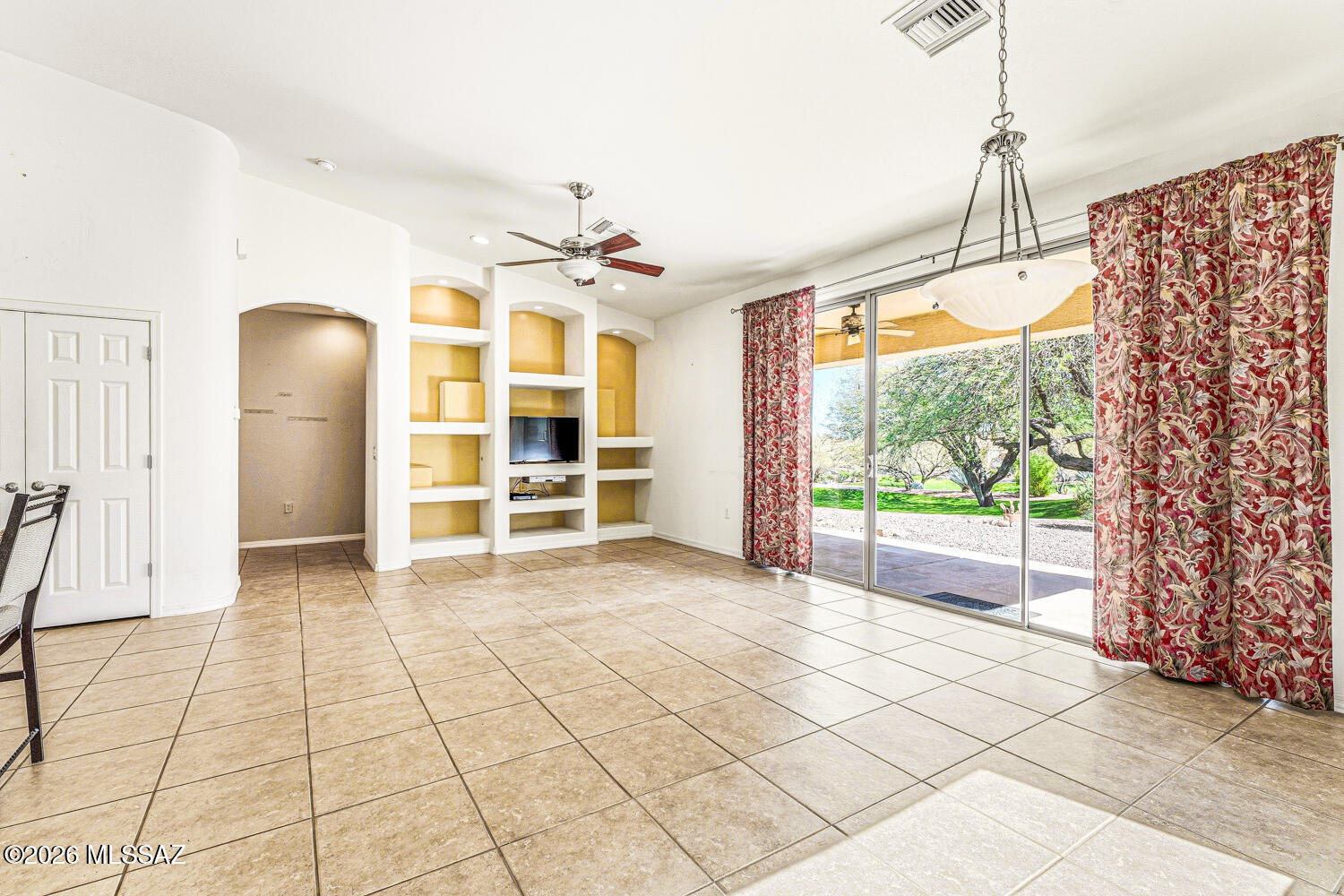 Las Campanas Villiage Phase II (112-219) - Residential