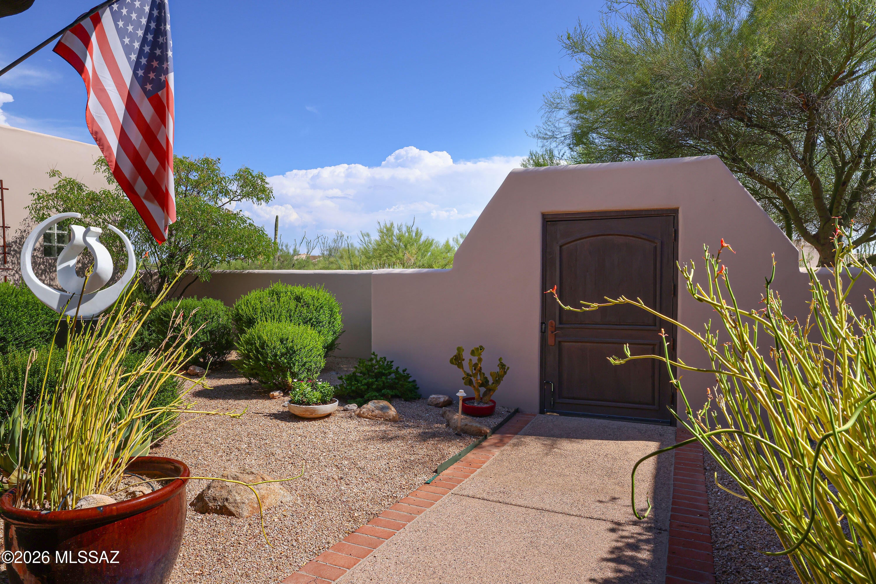 1872 E Quiet Canyon Drive