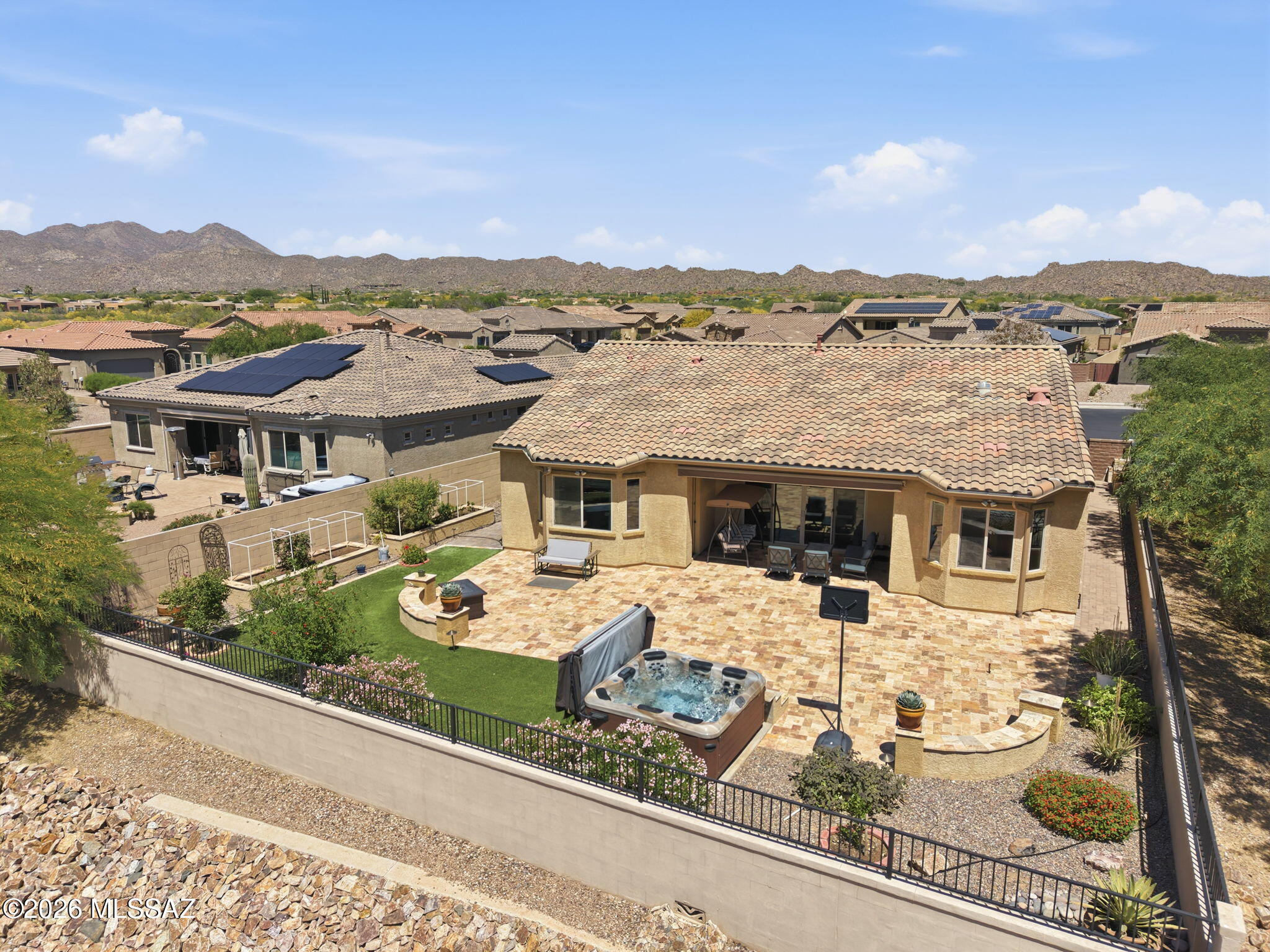 935 W Zebra Tail Court