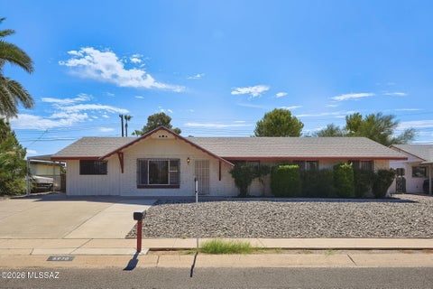 Photo of 5970 E 35th Street, Tucson, AZ 85711 (MLS # 22624334)
