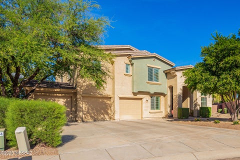 Photo of 7992 W Ironwood Reserve Court, Tucson, AZ 85743 (MLS # 22624398)