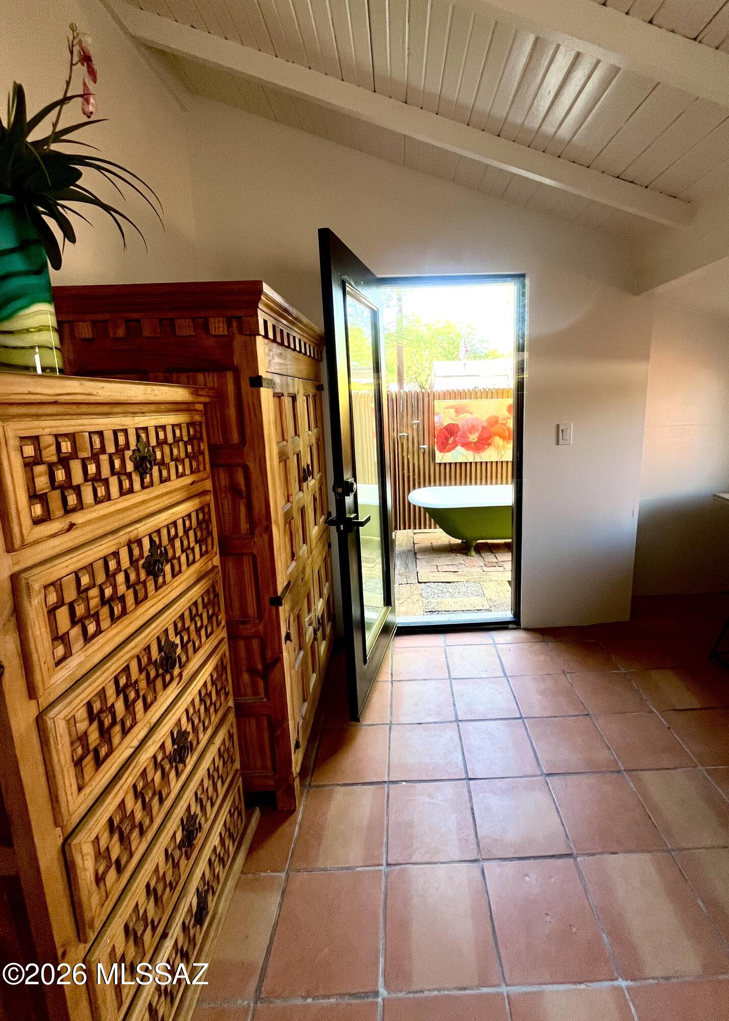 N/A - Residential Lease