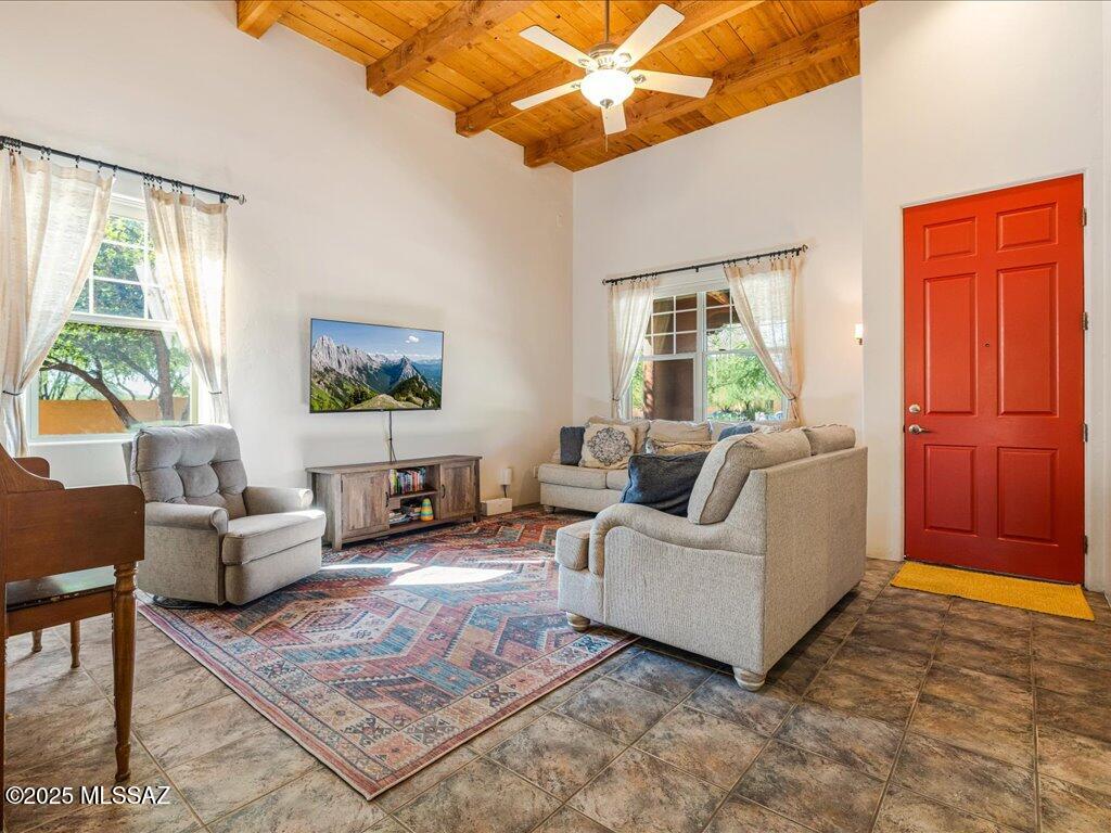 10380 E Roylstons Lane