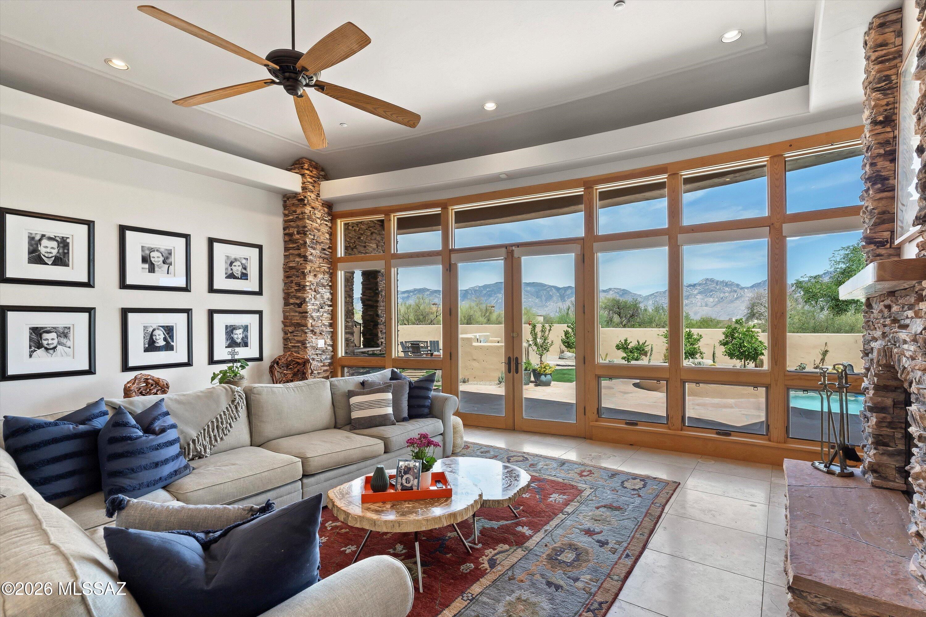 1083 W Vistoso Highlands Drive