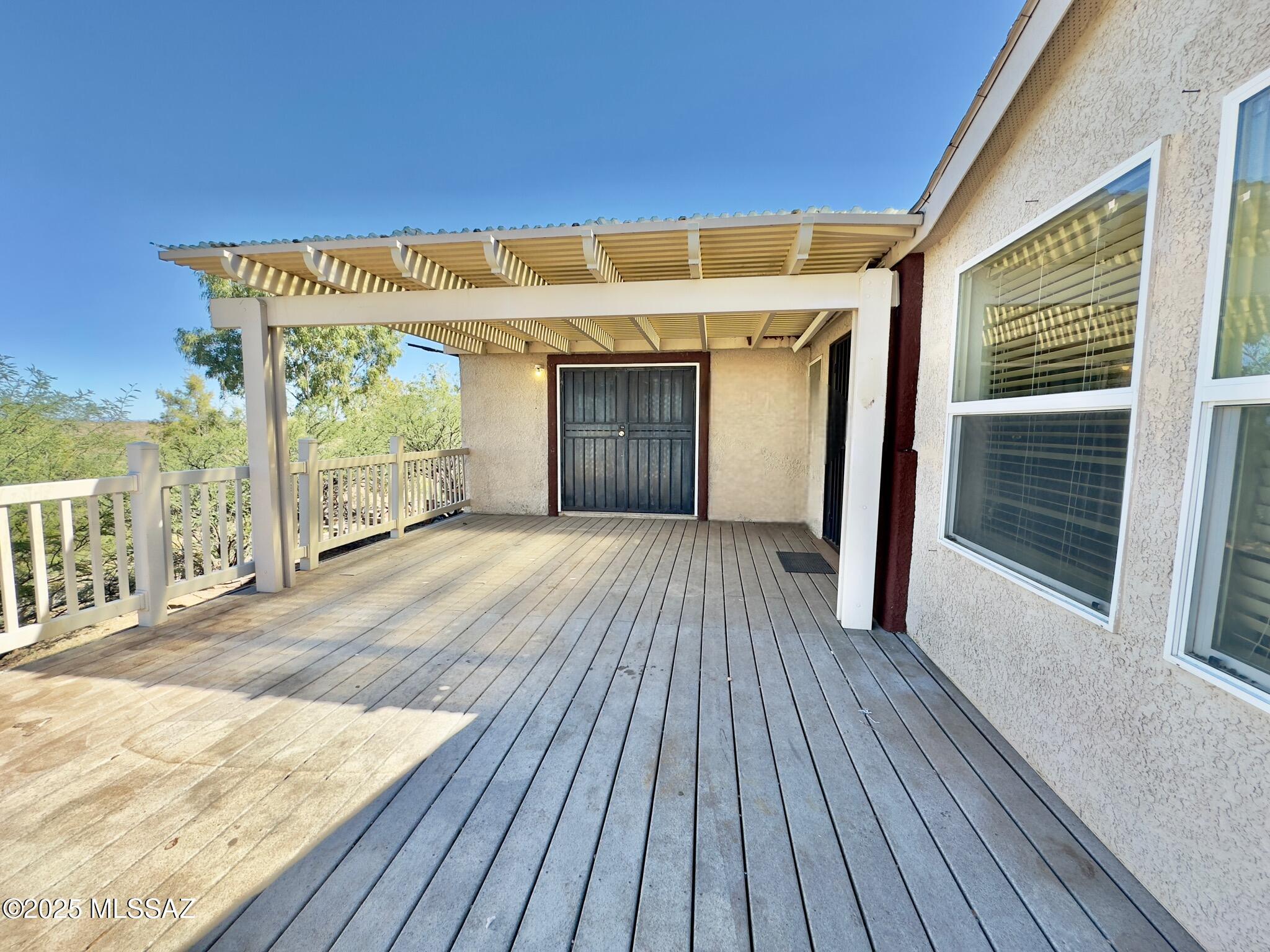 13401 E Walts Way
