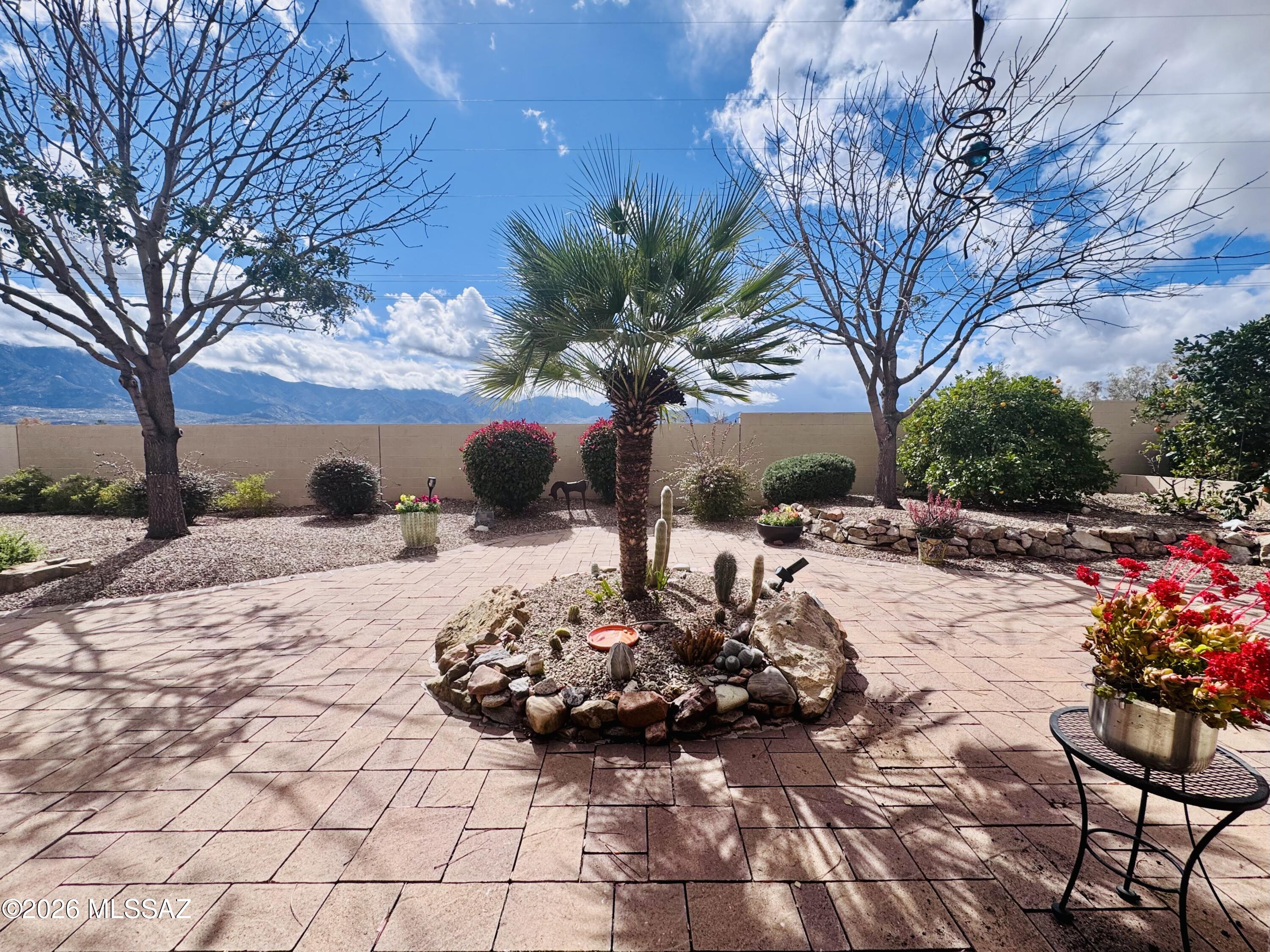 61793 E Border Rock Road