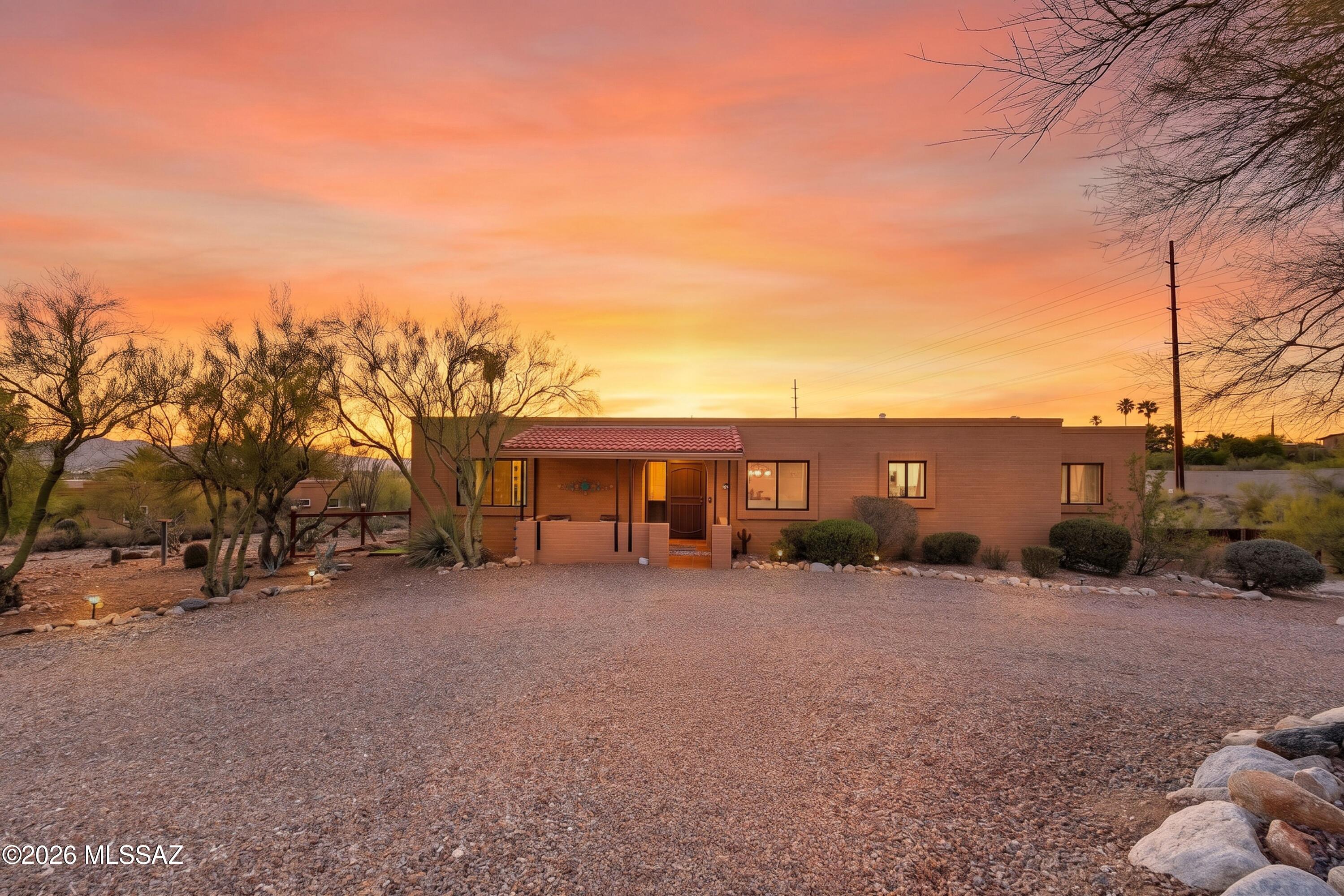 7141 N Camino De Fosforo