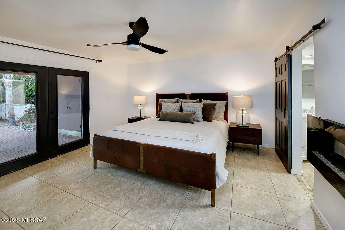 Casas De Oro(1-2) - Residential