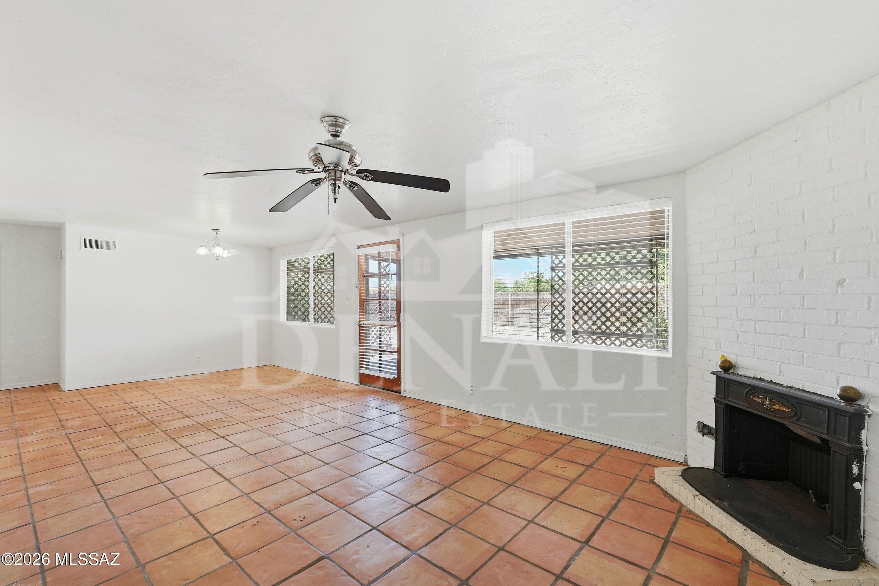 Amphitheater Acres Addn. - Residential Lease