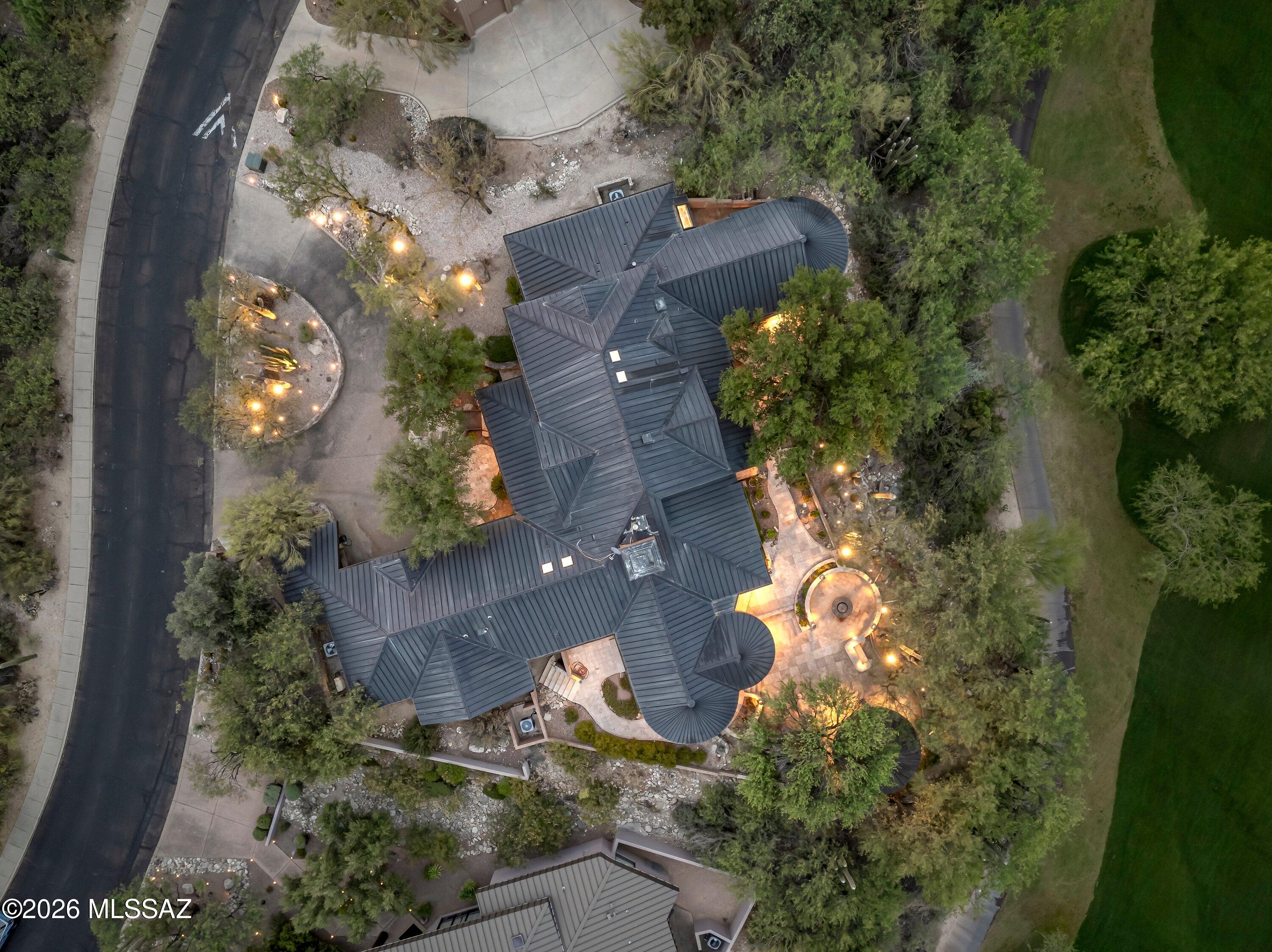 6200 N Desert Moon Loop