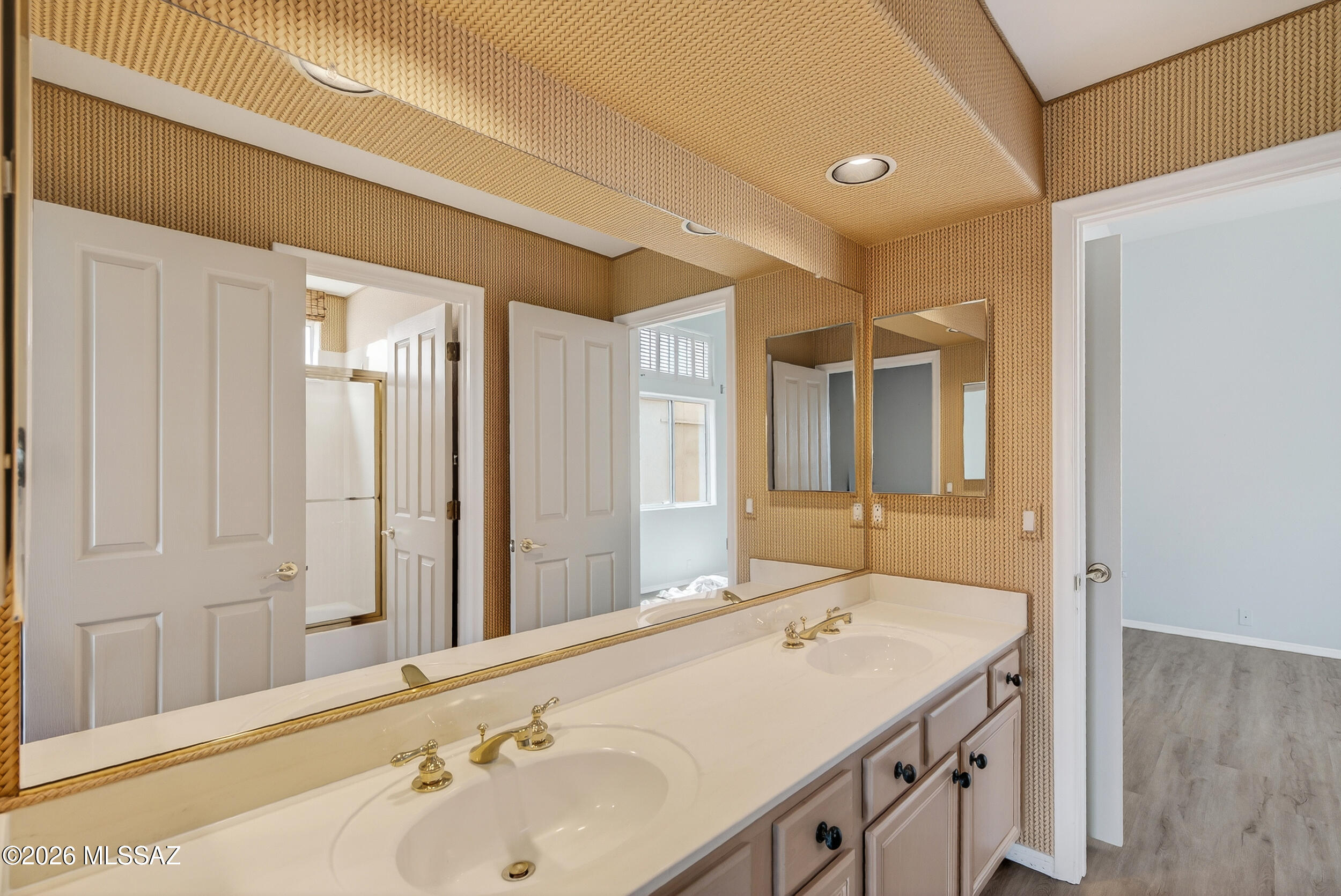 Ridge At La Reserve (The) - Residential