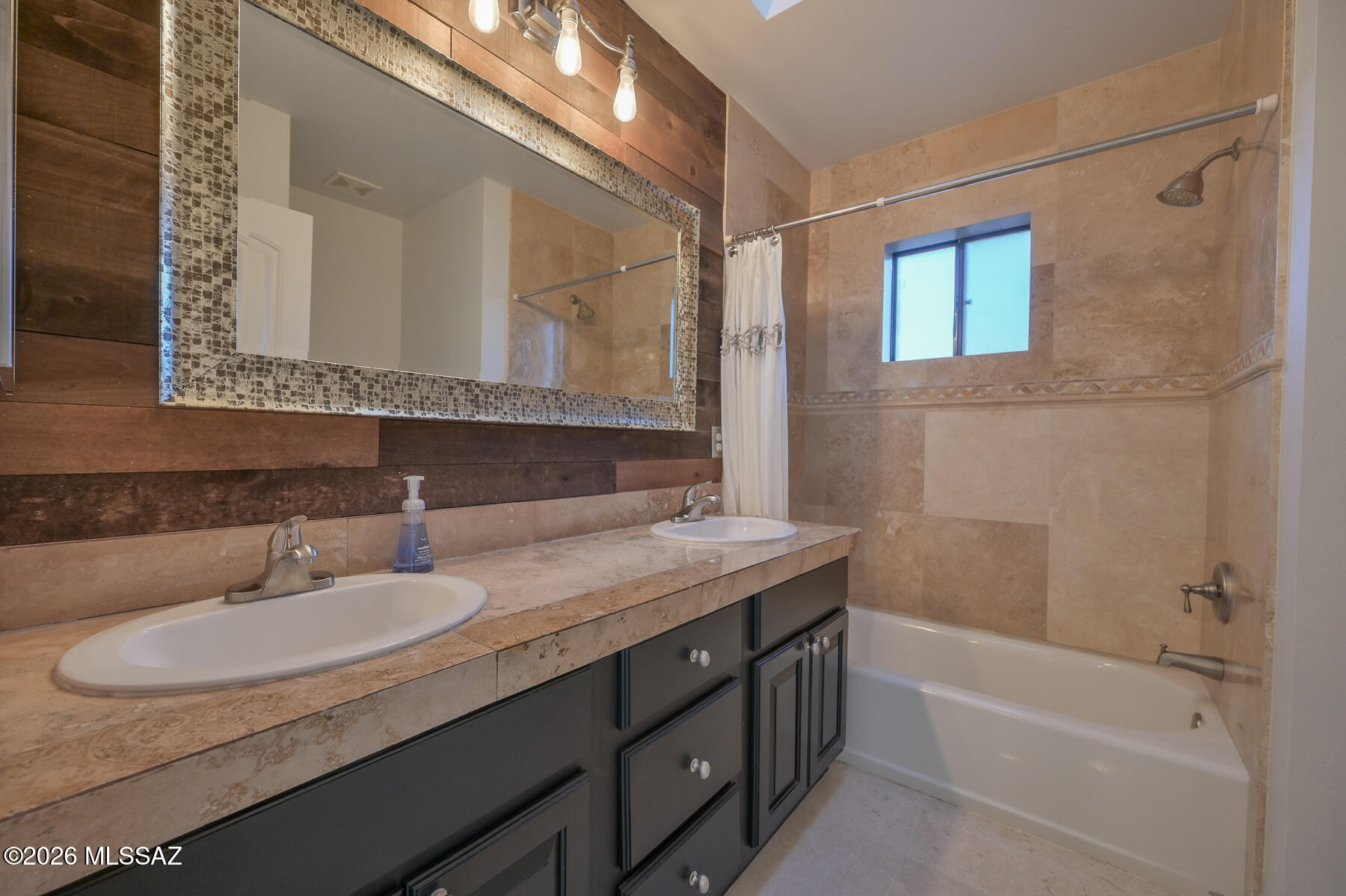 New Tucson Unit NO. 25 - Residential