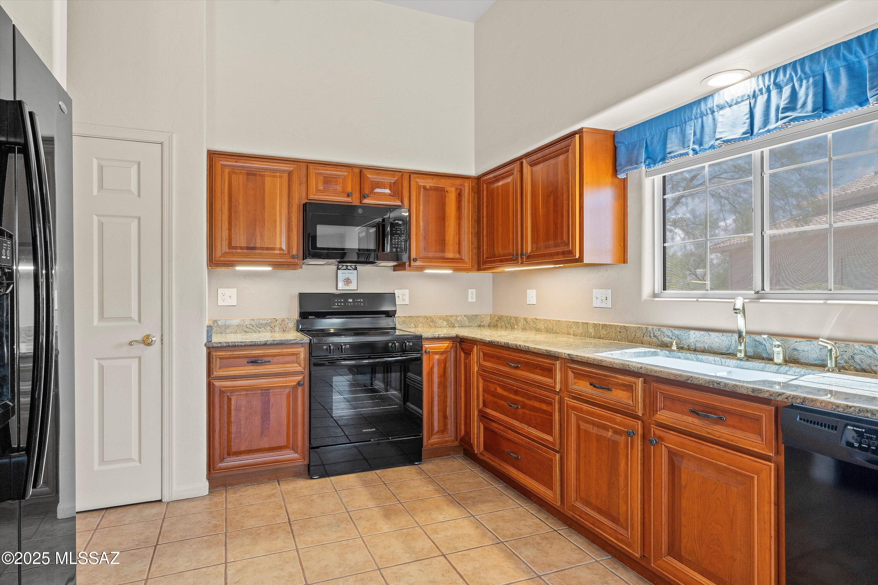 Carmel Pointe (1-104) - Residential