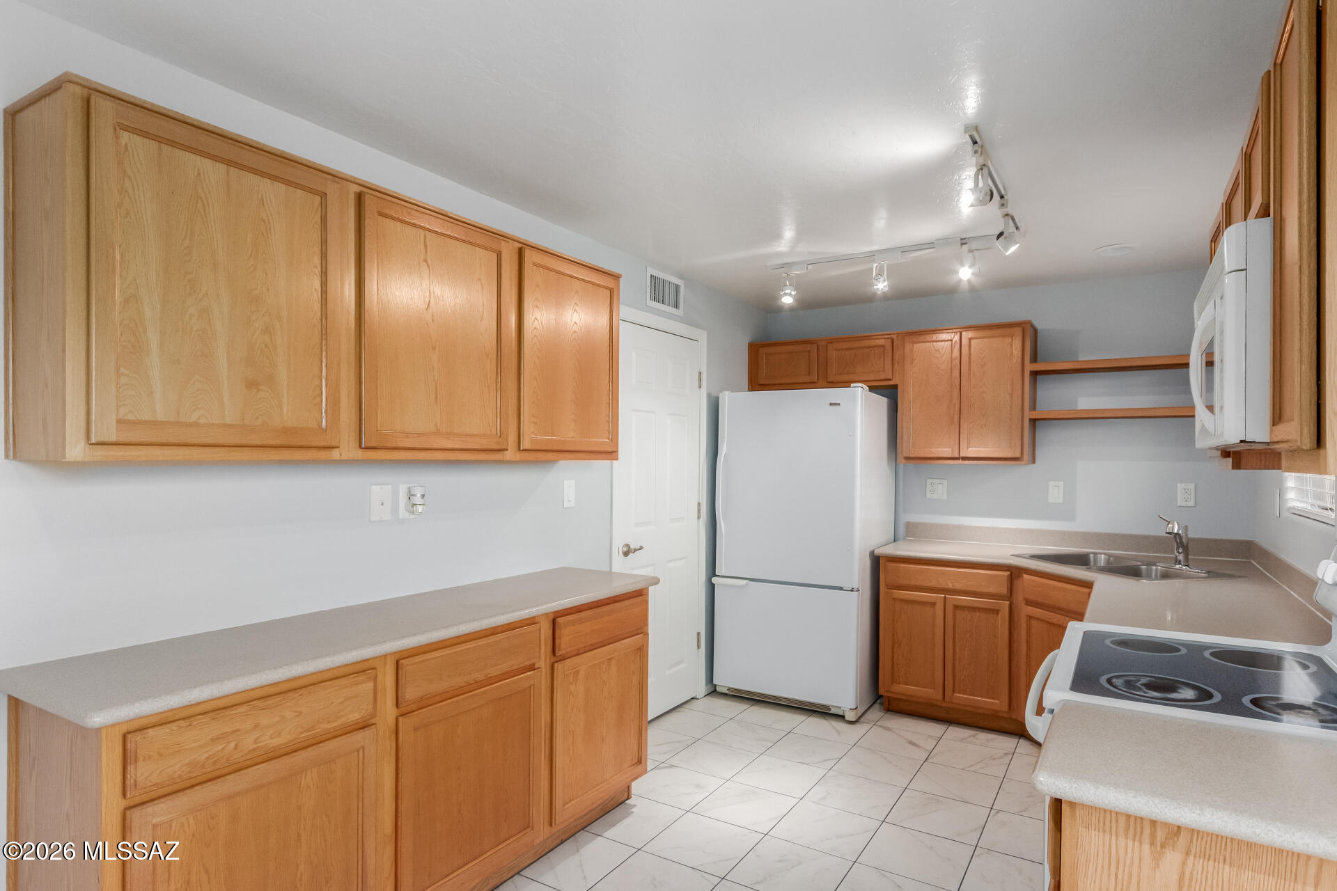 Villa Venice Condos - Residential