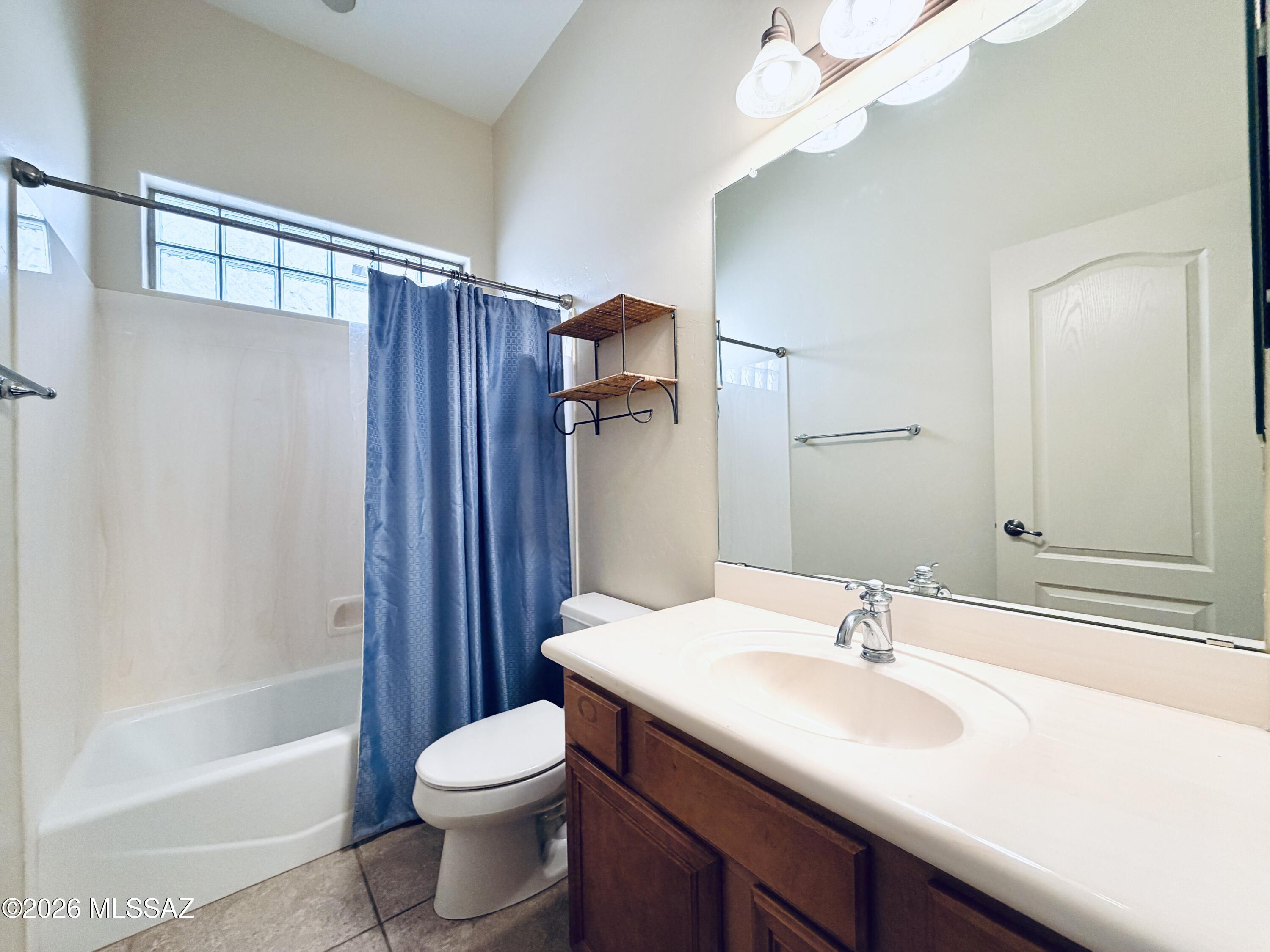 Village Five At the Villages Of La Paloma (1-71) - Residential Lease