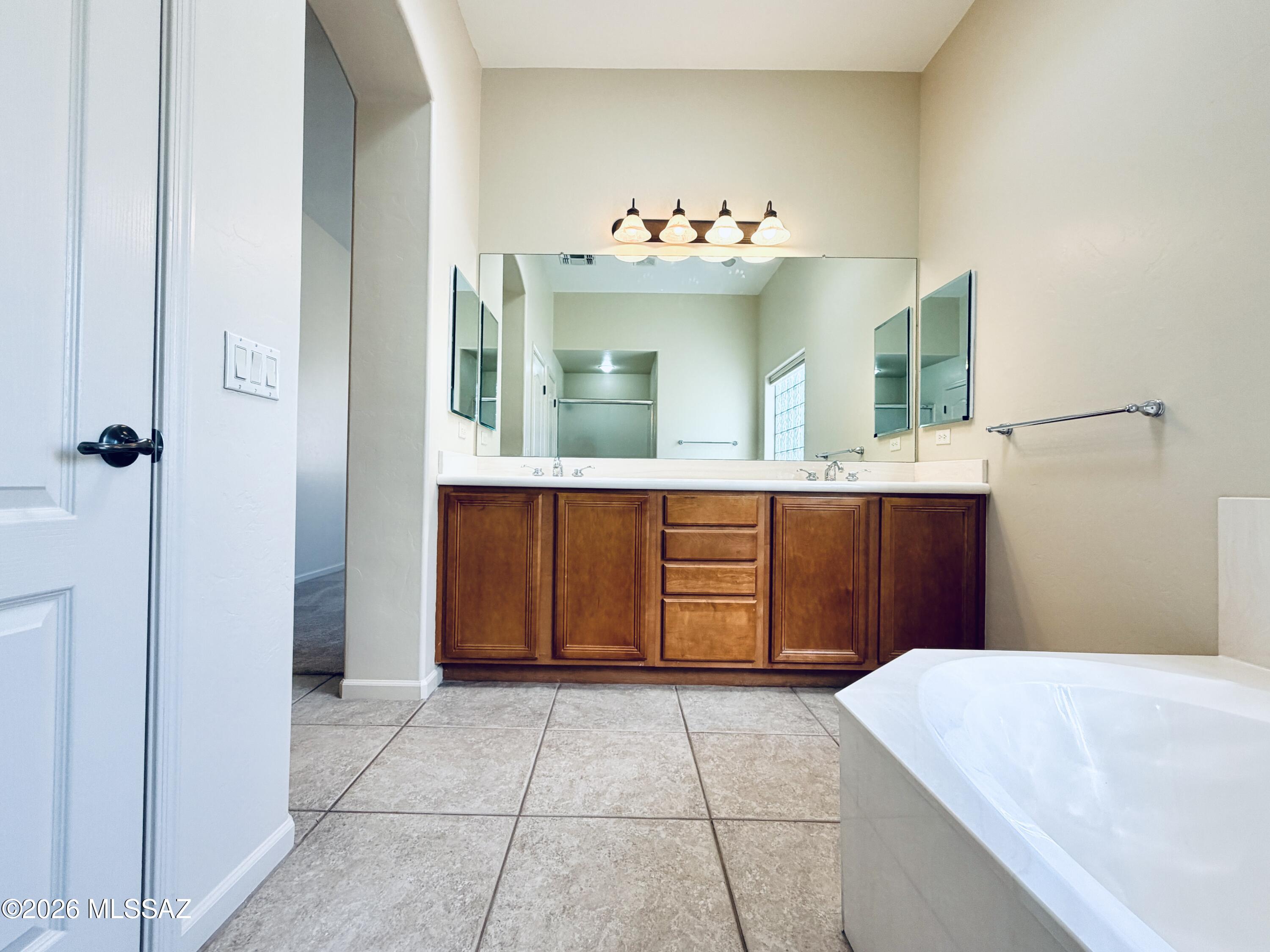Village Five At the Villages Of La Paloma (1-71) - Residential Lease