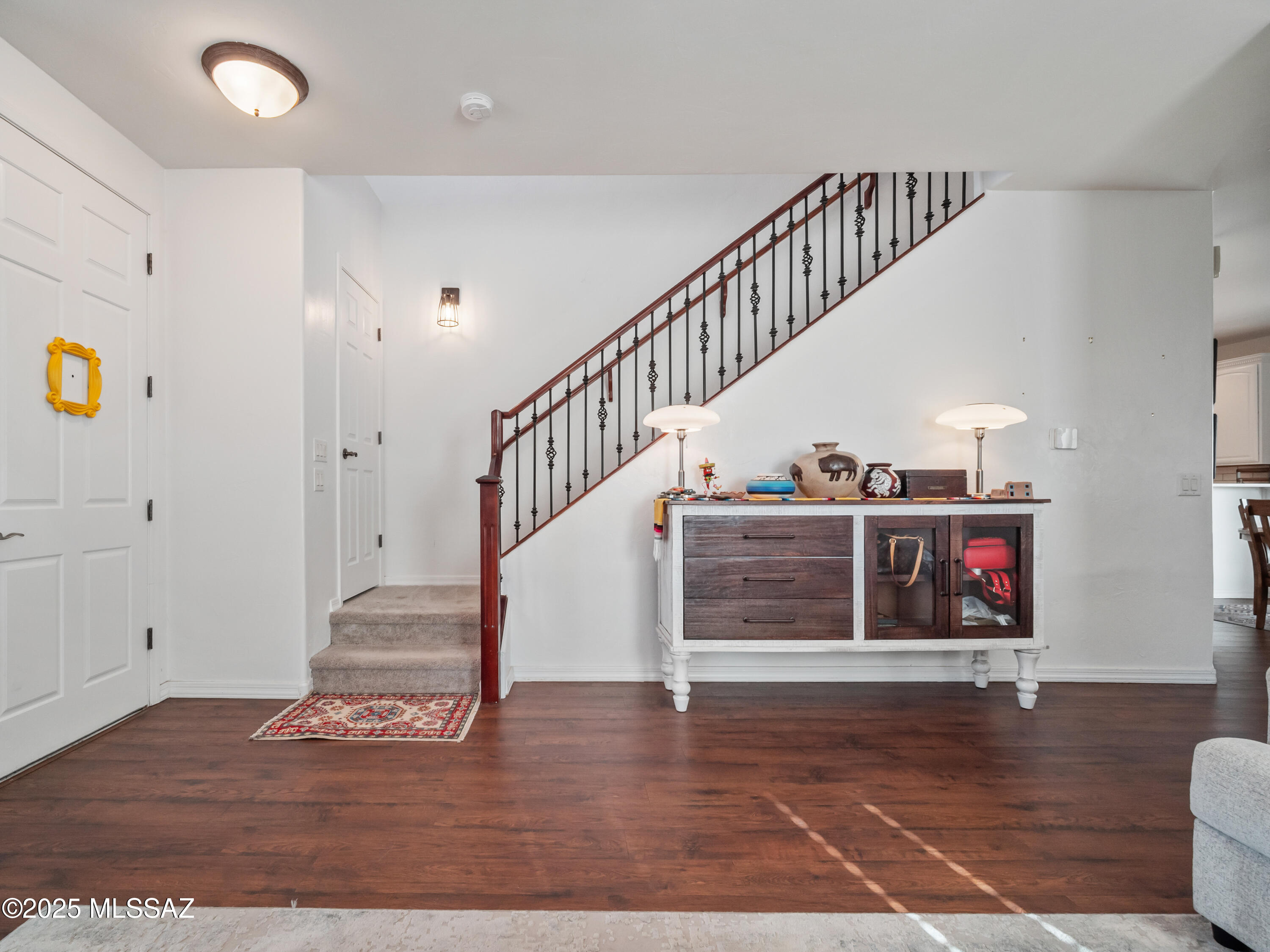 Black Horse (1-411) - Residential
