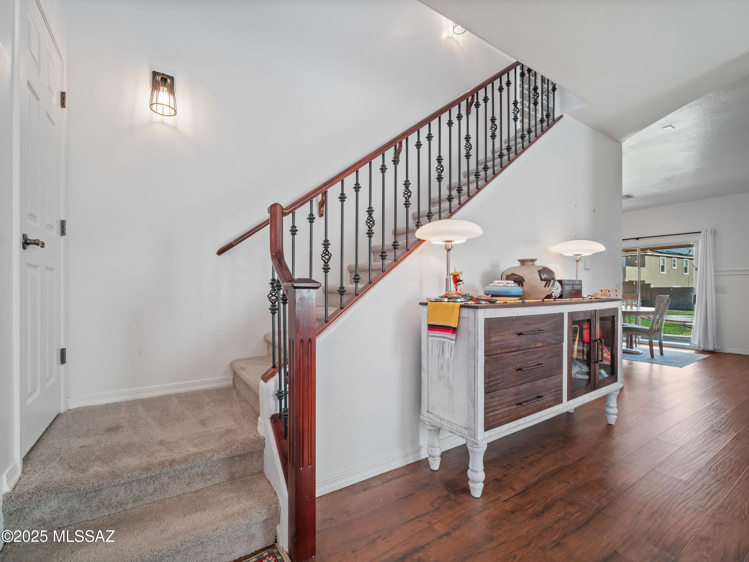 Black Horse (1-411) - Residential