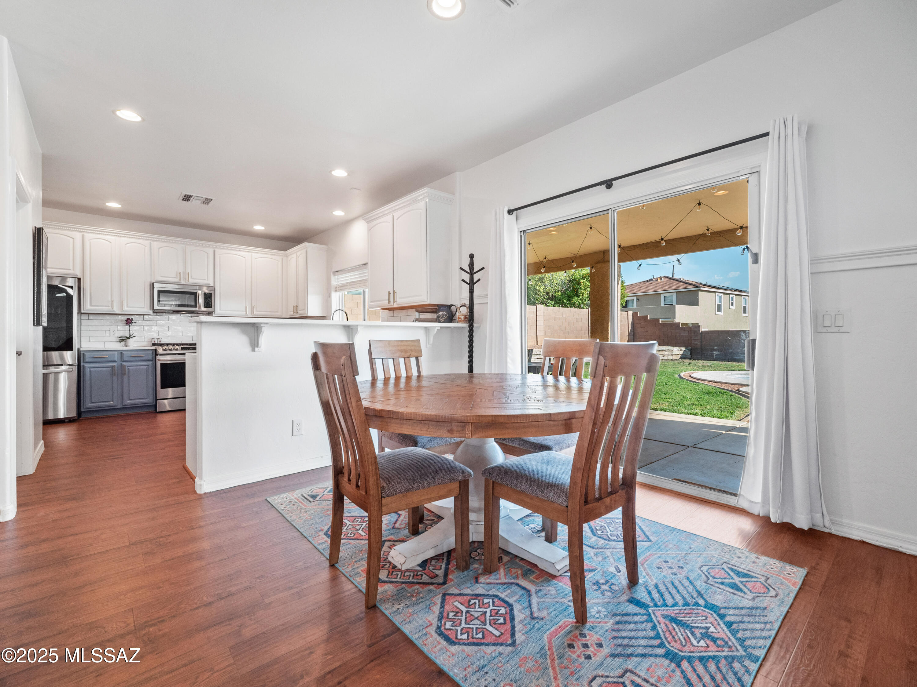 Black Horse (1-411) - Residential