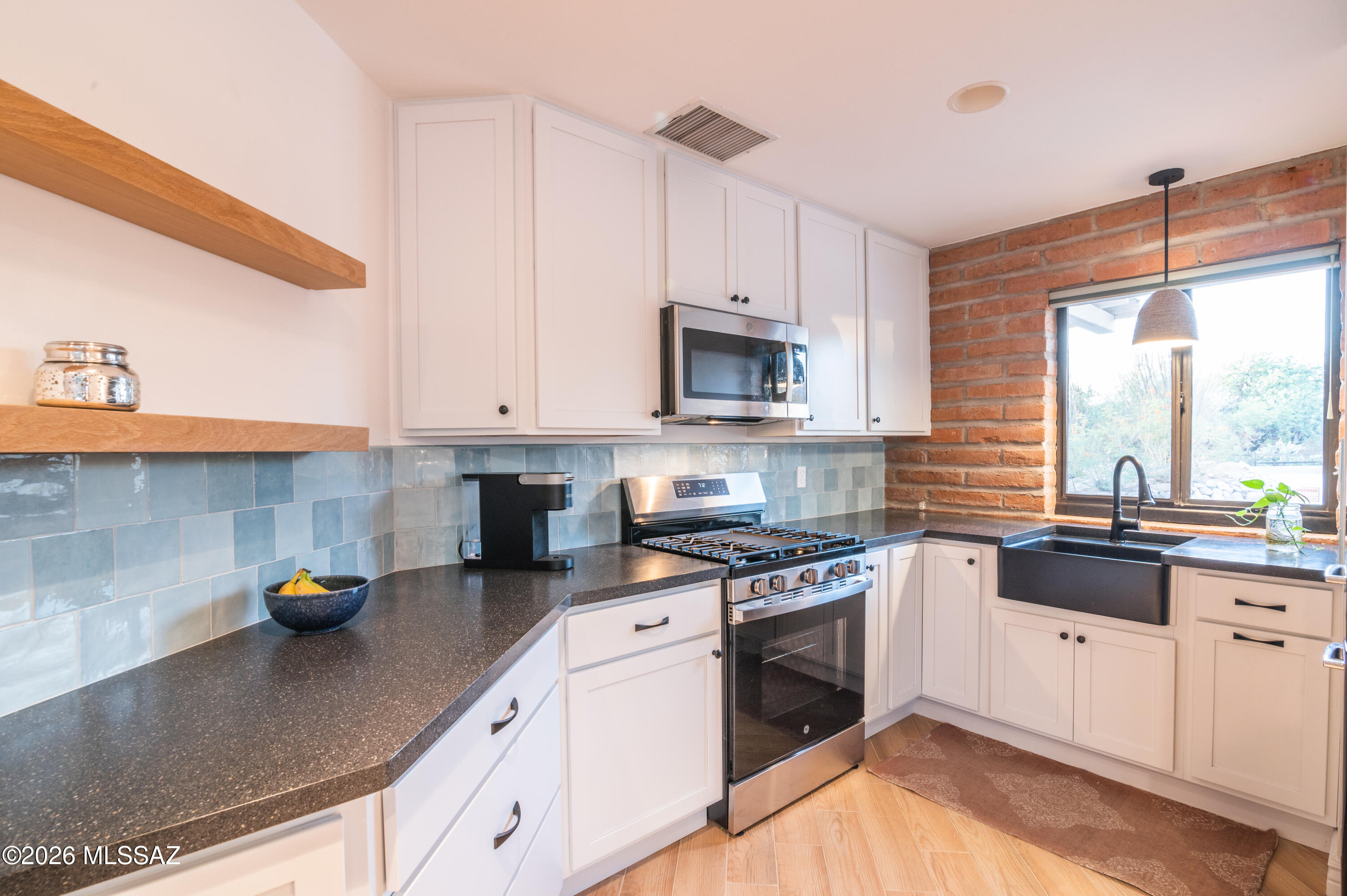 Casas Catalinas - Residential