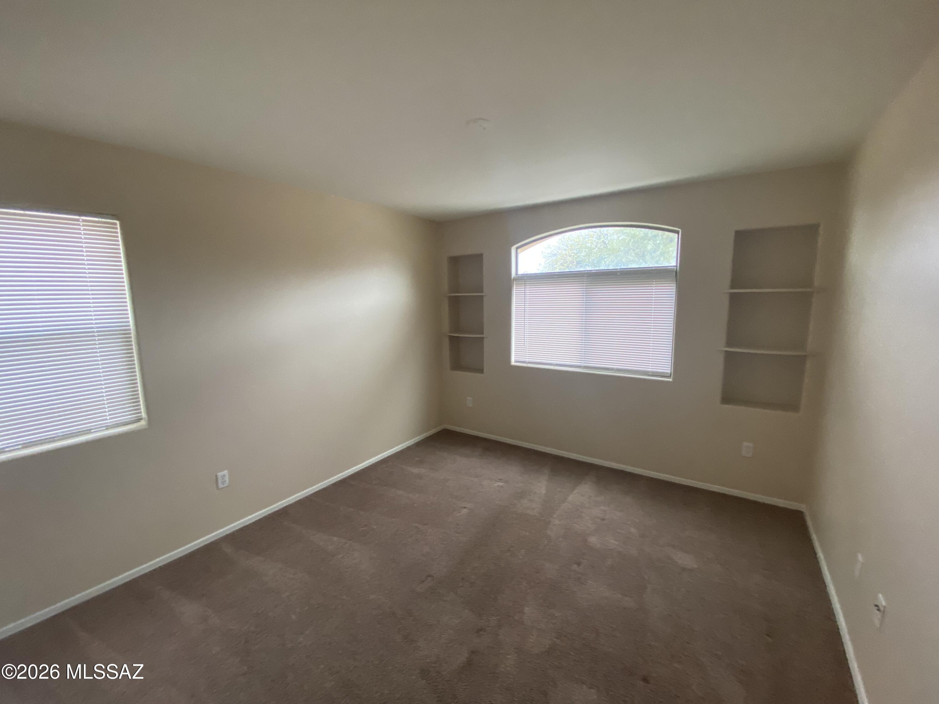 Valencia Reserve South (1-315) - Residential Lease