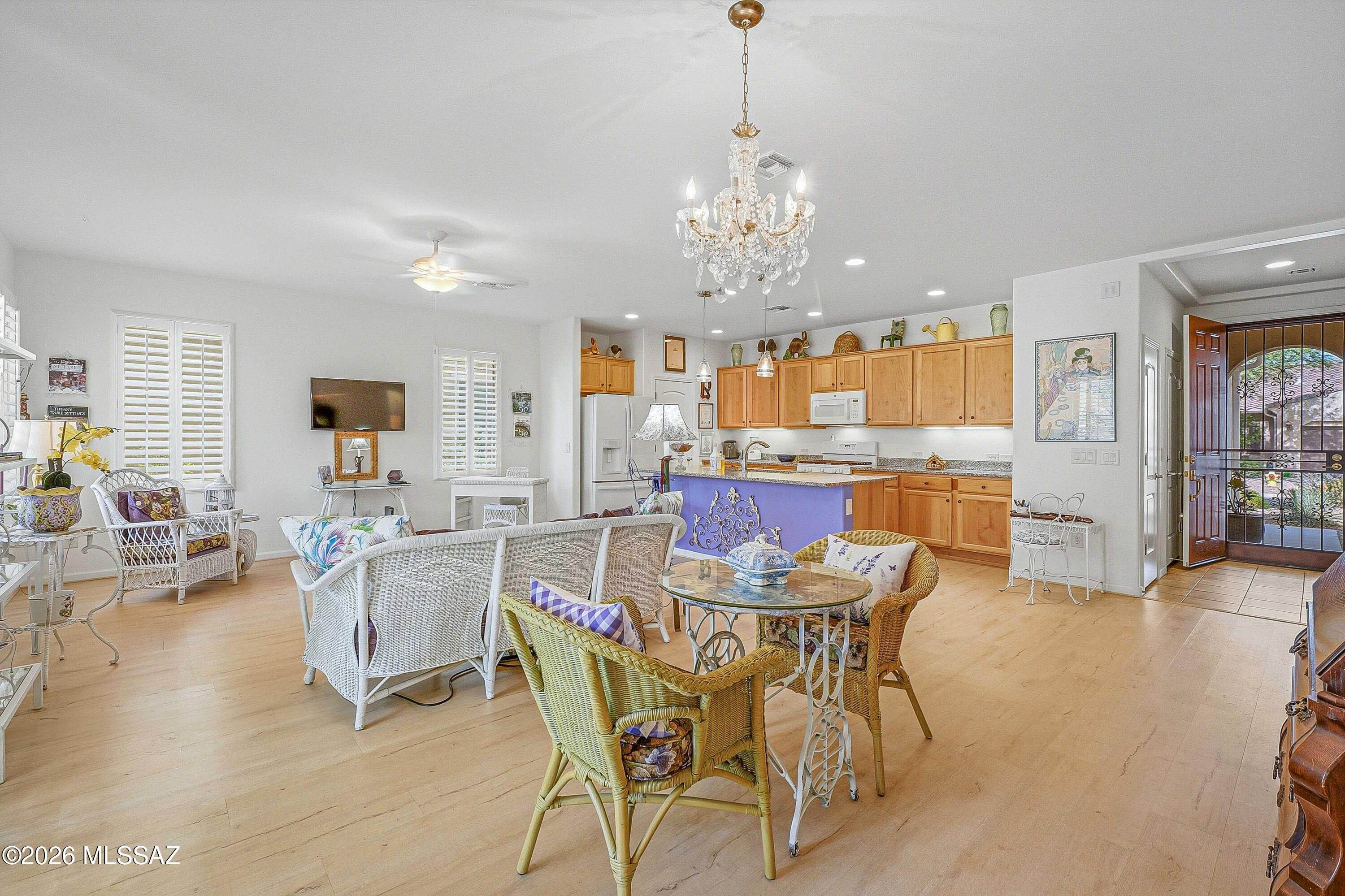 1750 E Sage Thrasher Drive