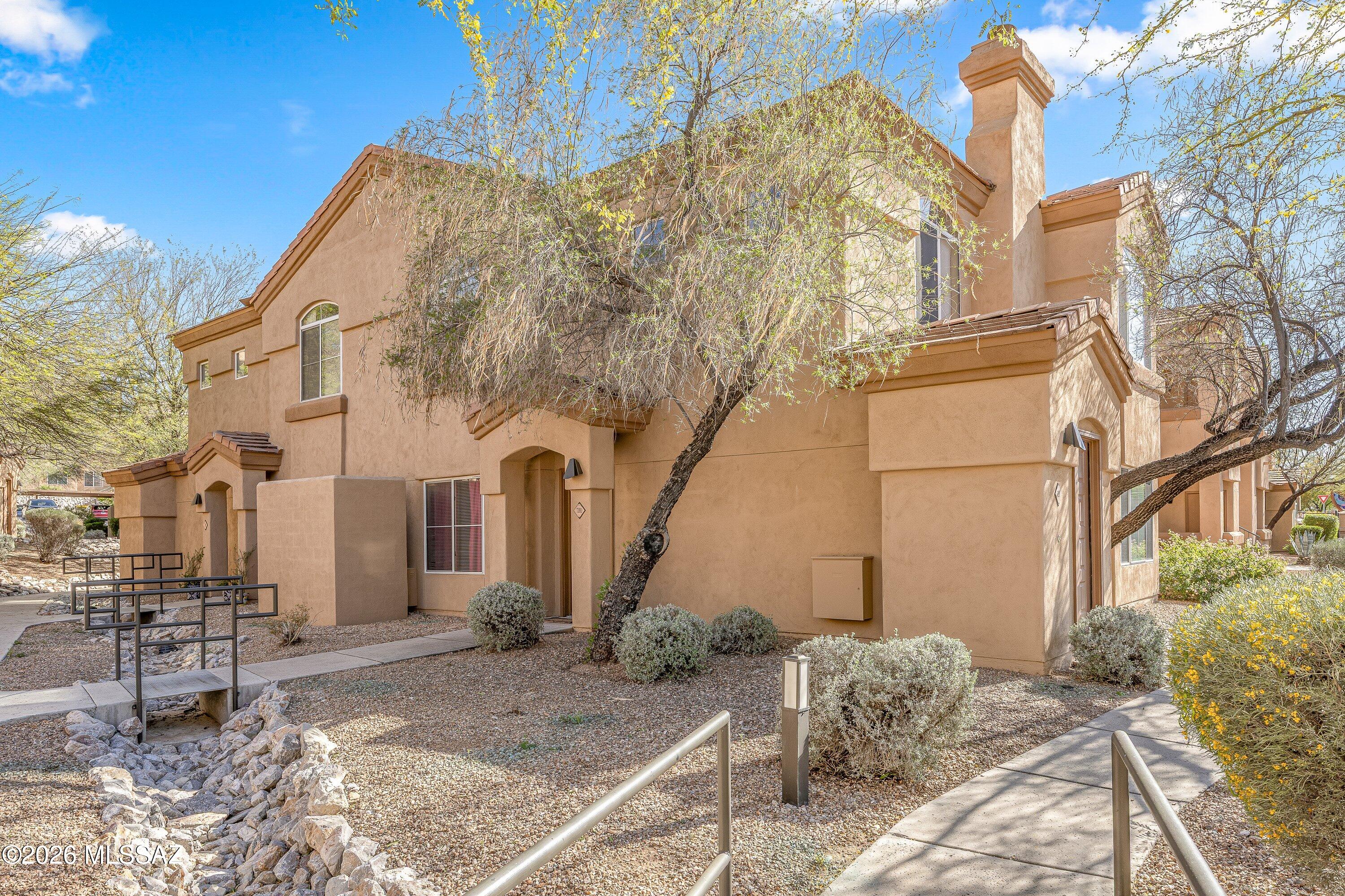 7050 E Sunrise Drive 7101