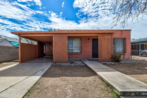Photo of 1003 W Huron Street, Tucson, AZ 85745 (MLS # 22604379)