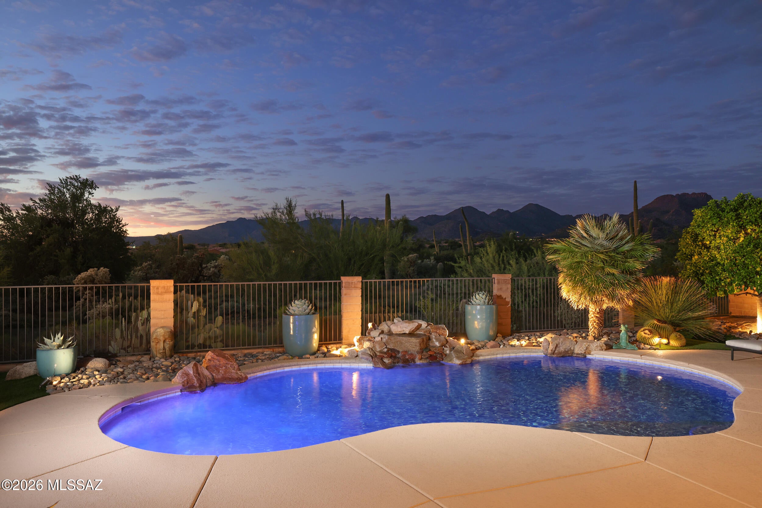 12361 N Fallen Shadows Drive