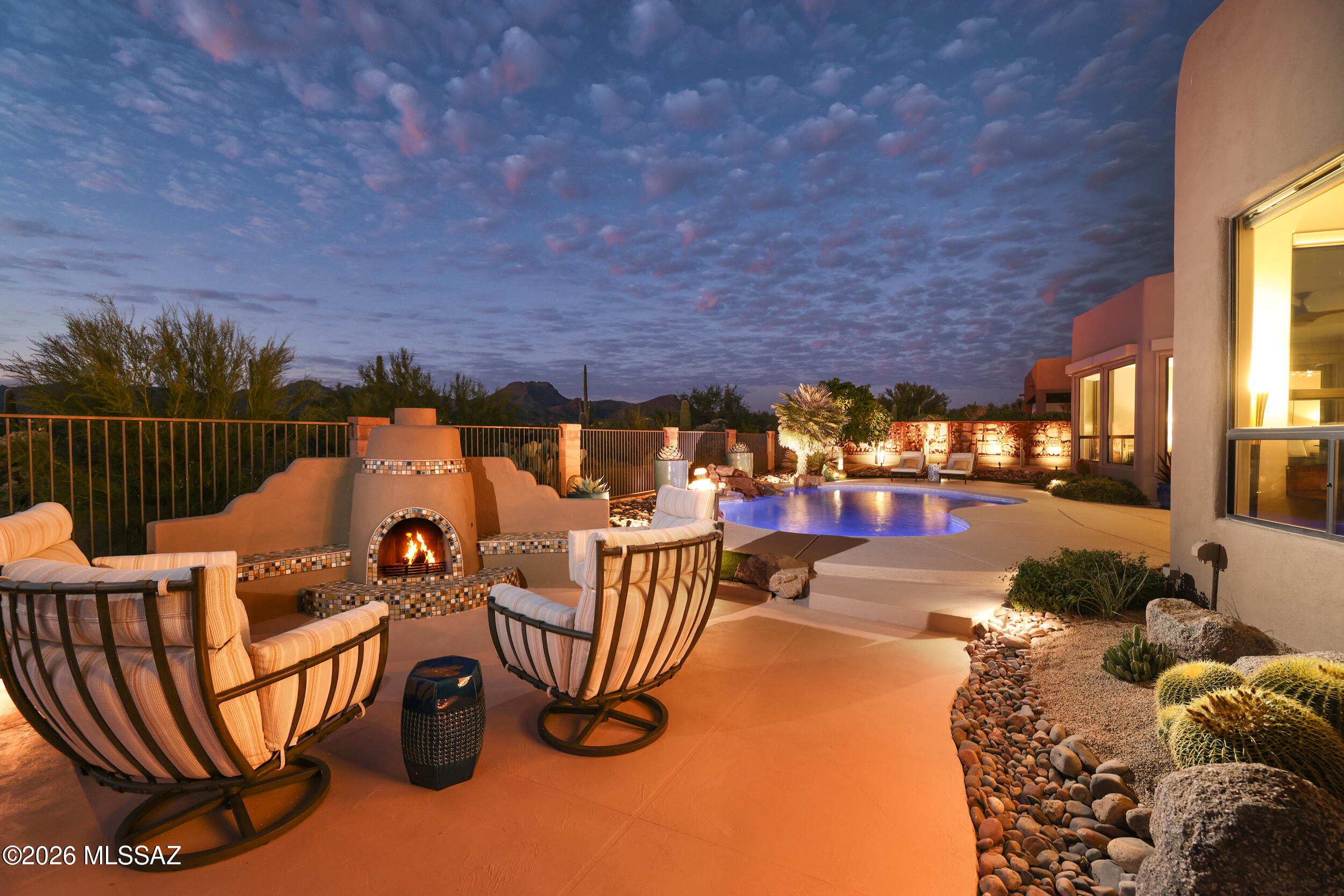 12361 N Fallen Shadows Drive