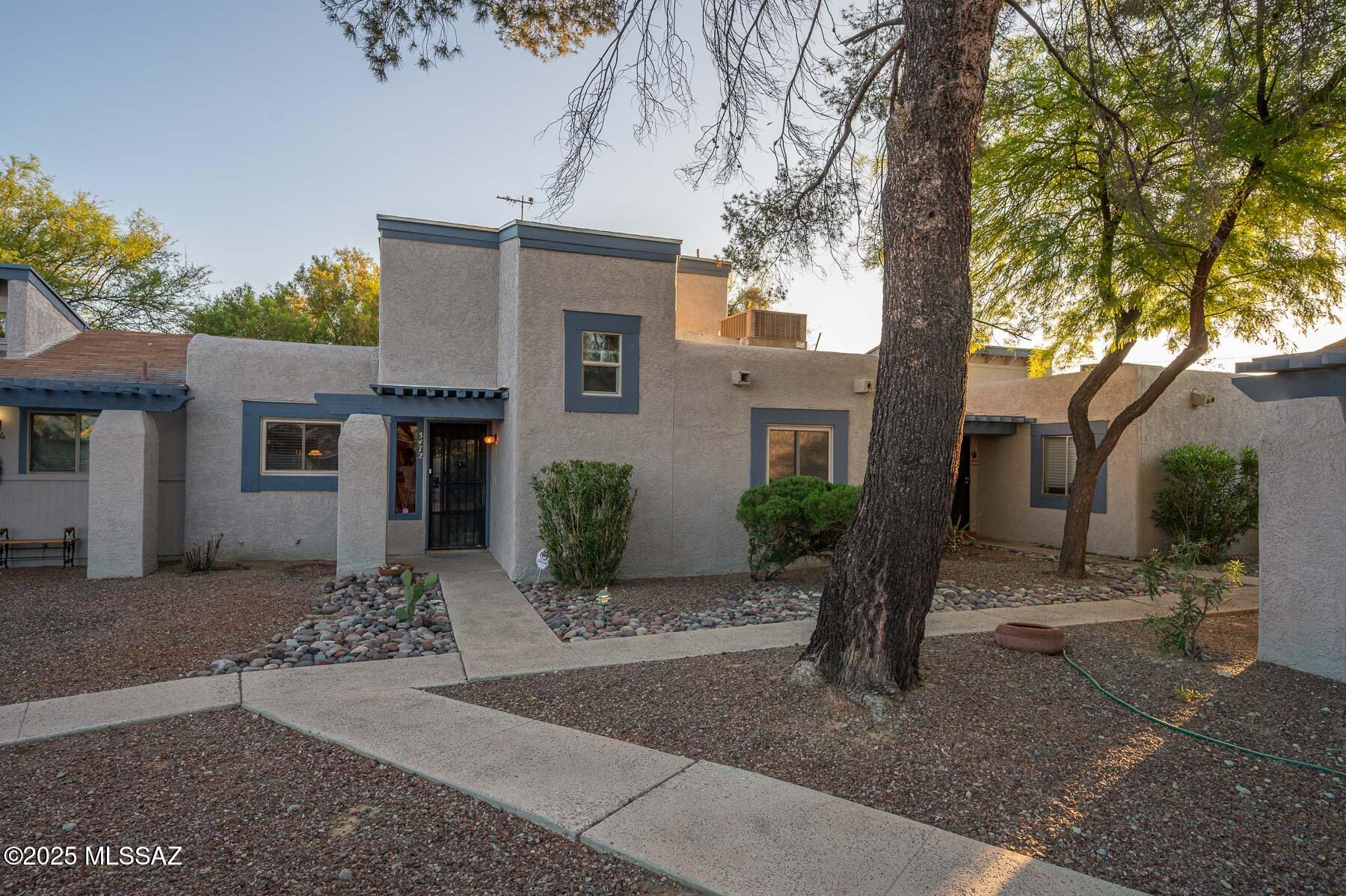 3472 N Richland Drive