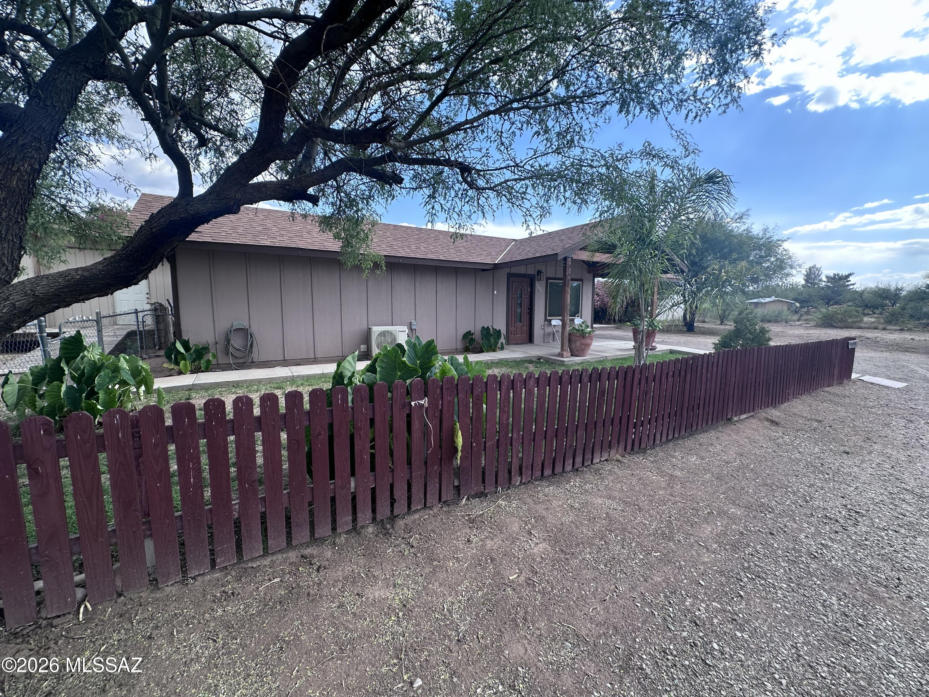 Mescal Lakes - Residential