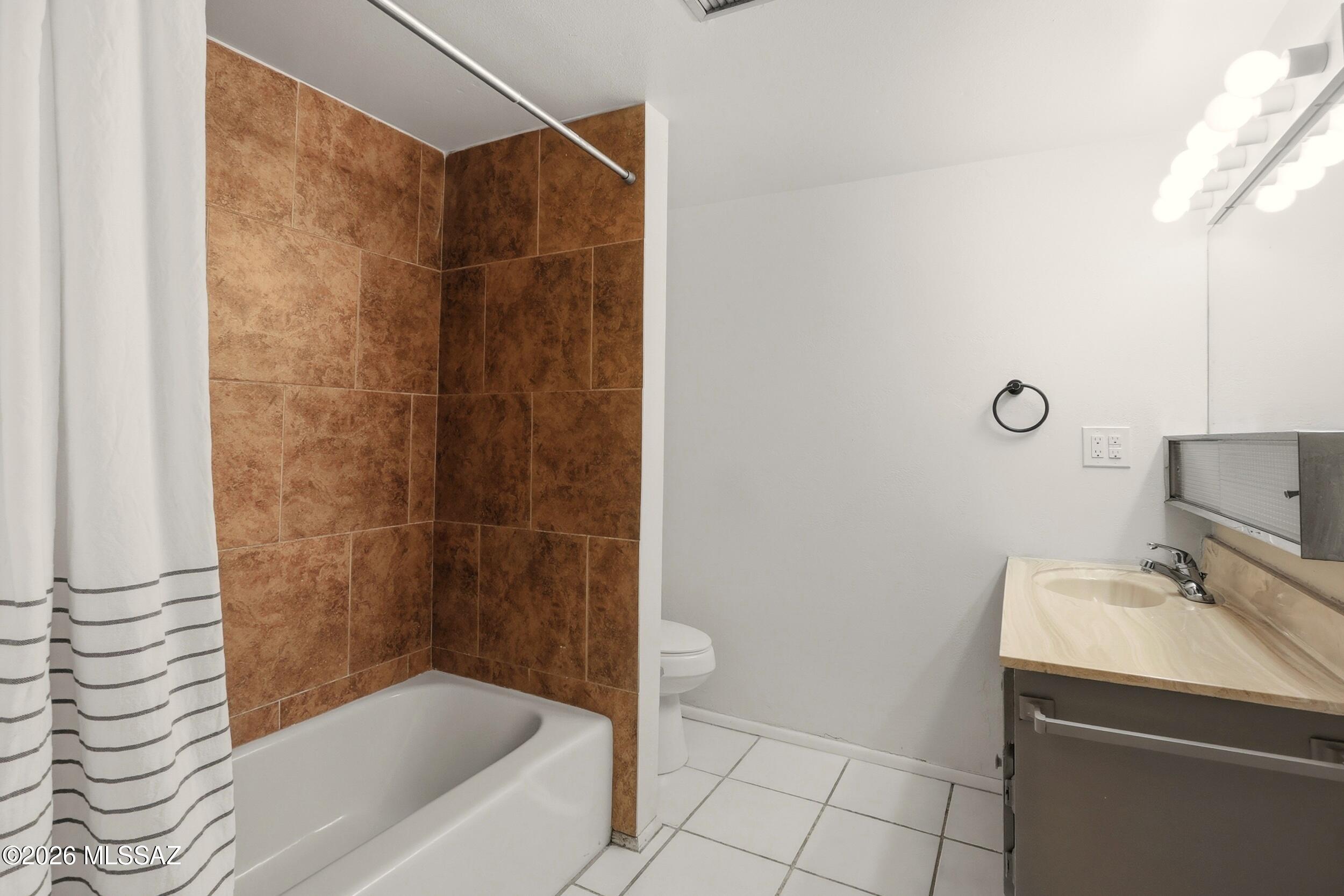 Hidden Hills East (119-215) - Residential