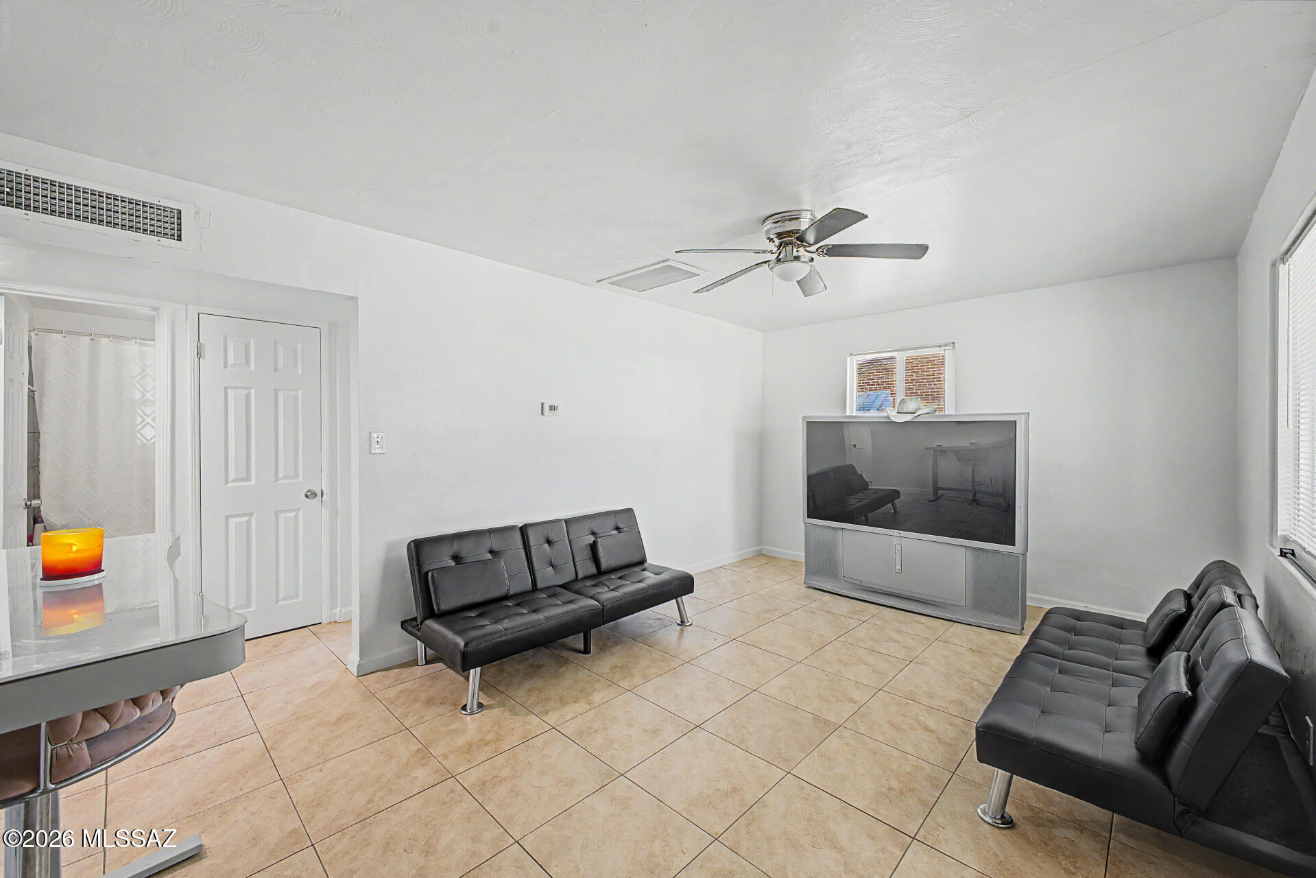 972 N Chrysler Drive
