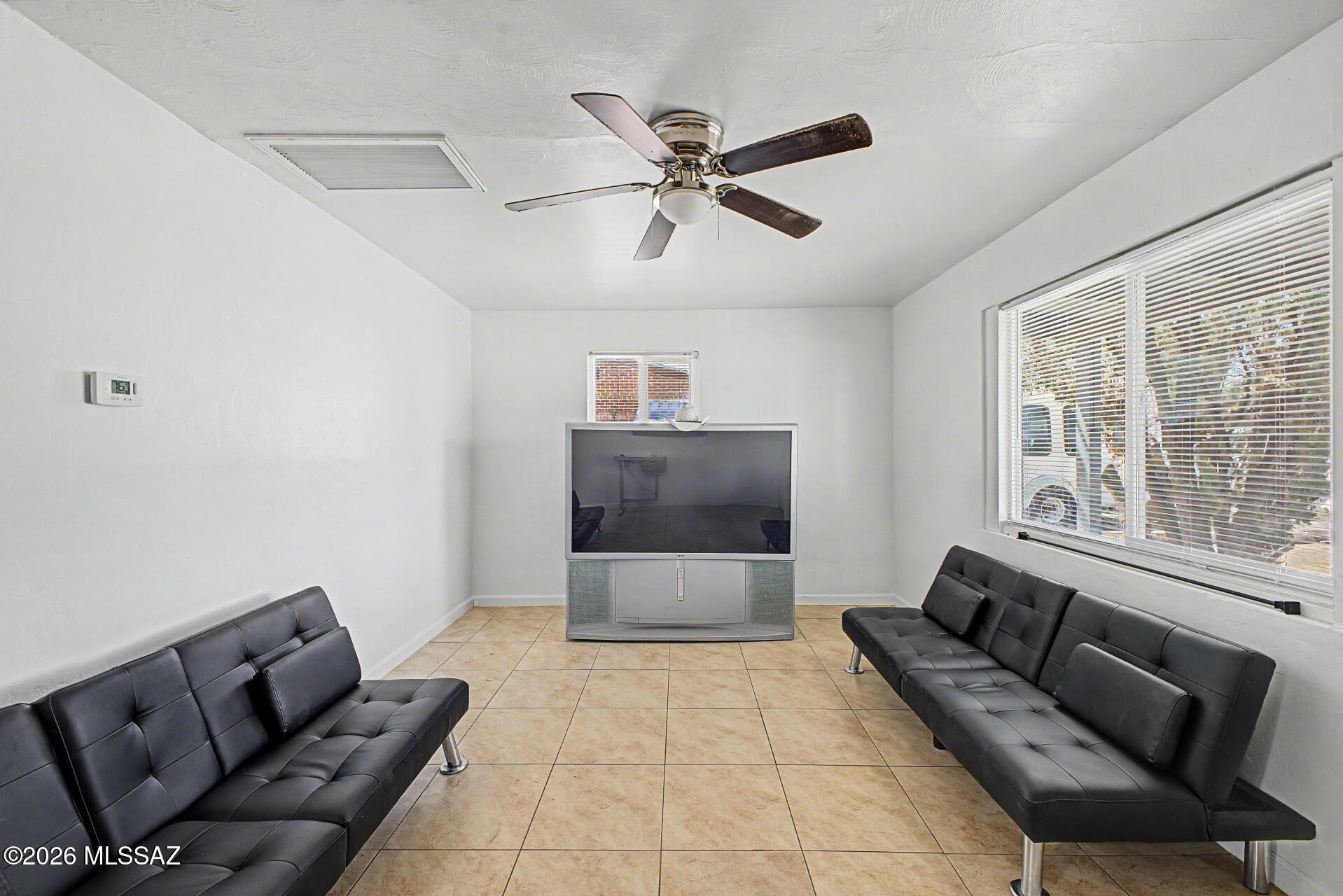 972 N Chrysler Drive