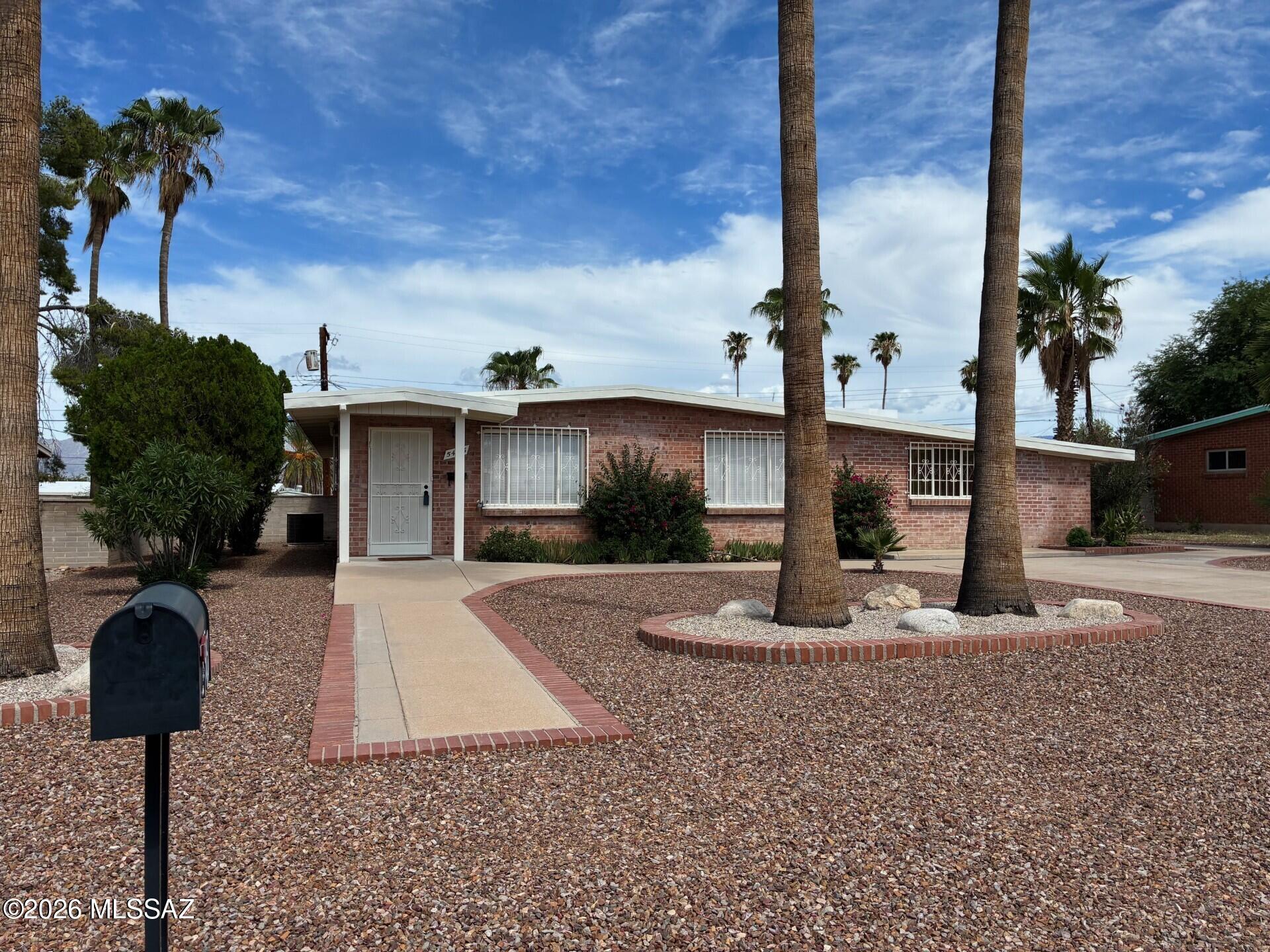 5453 E 4th Street