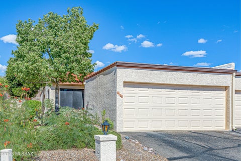 Photo of 7952 E Sabino Sunrise Circle, Tucson, AZ 85750 (MLS # 22625810)