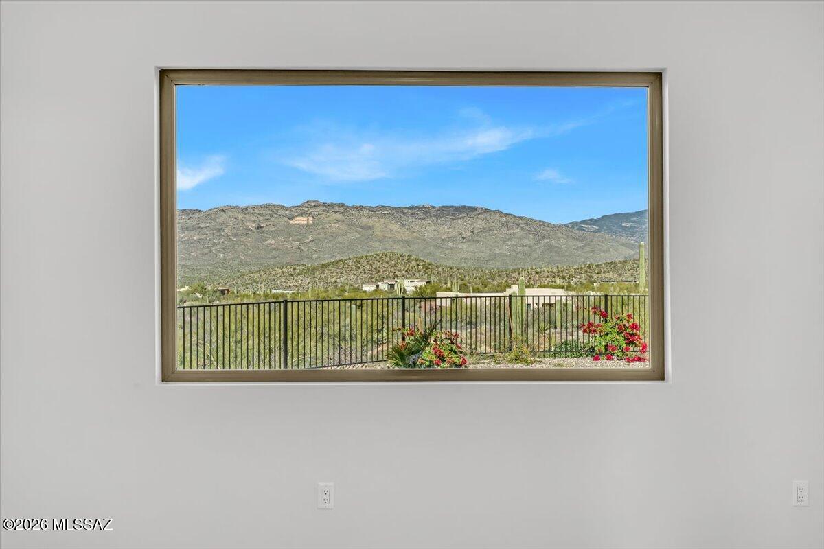 Coyote Creek (1-395) - Residential