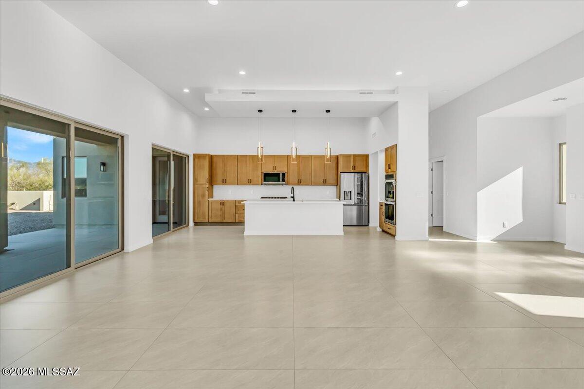 Coyote Creek (1-395) - Residential