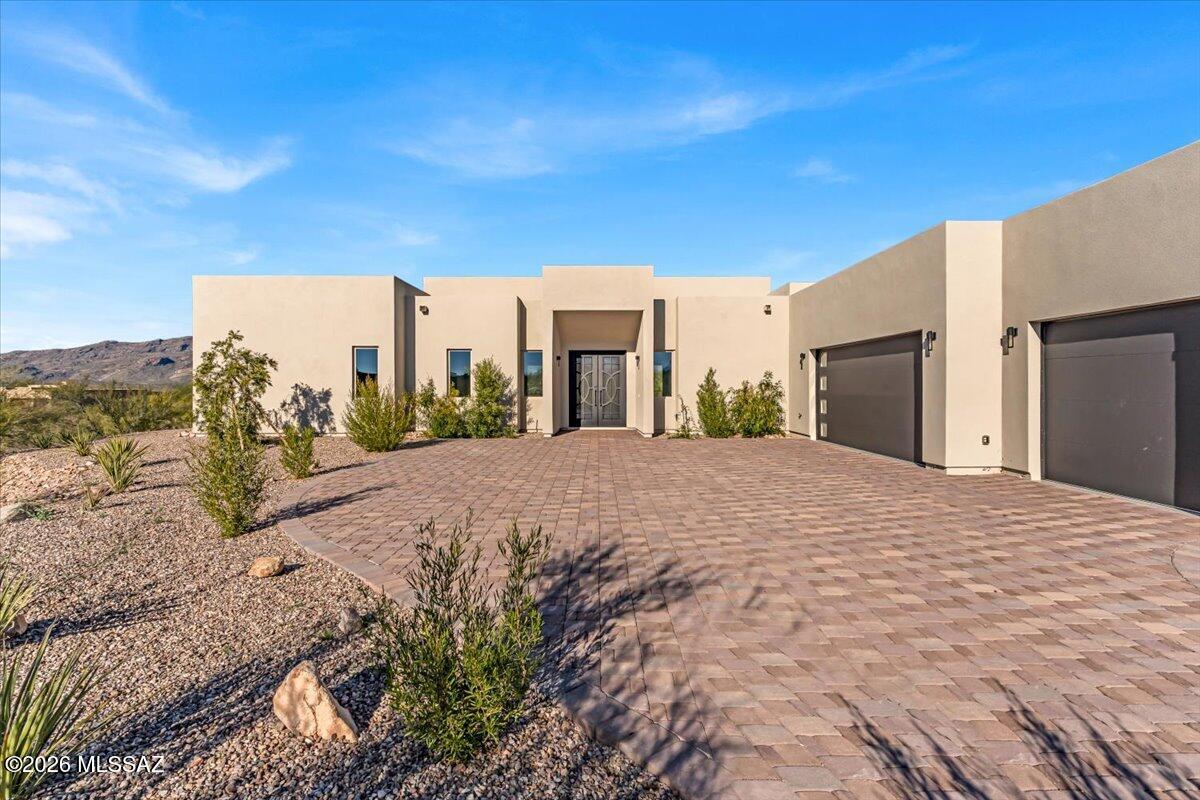 Coyote Creek (1-395) - Residential