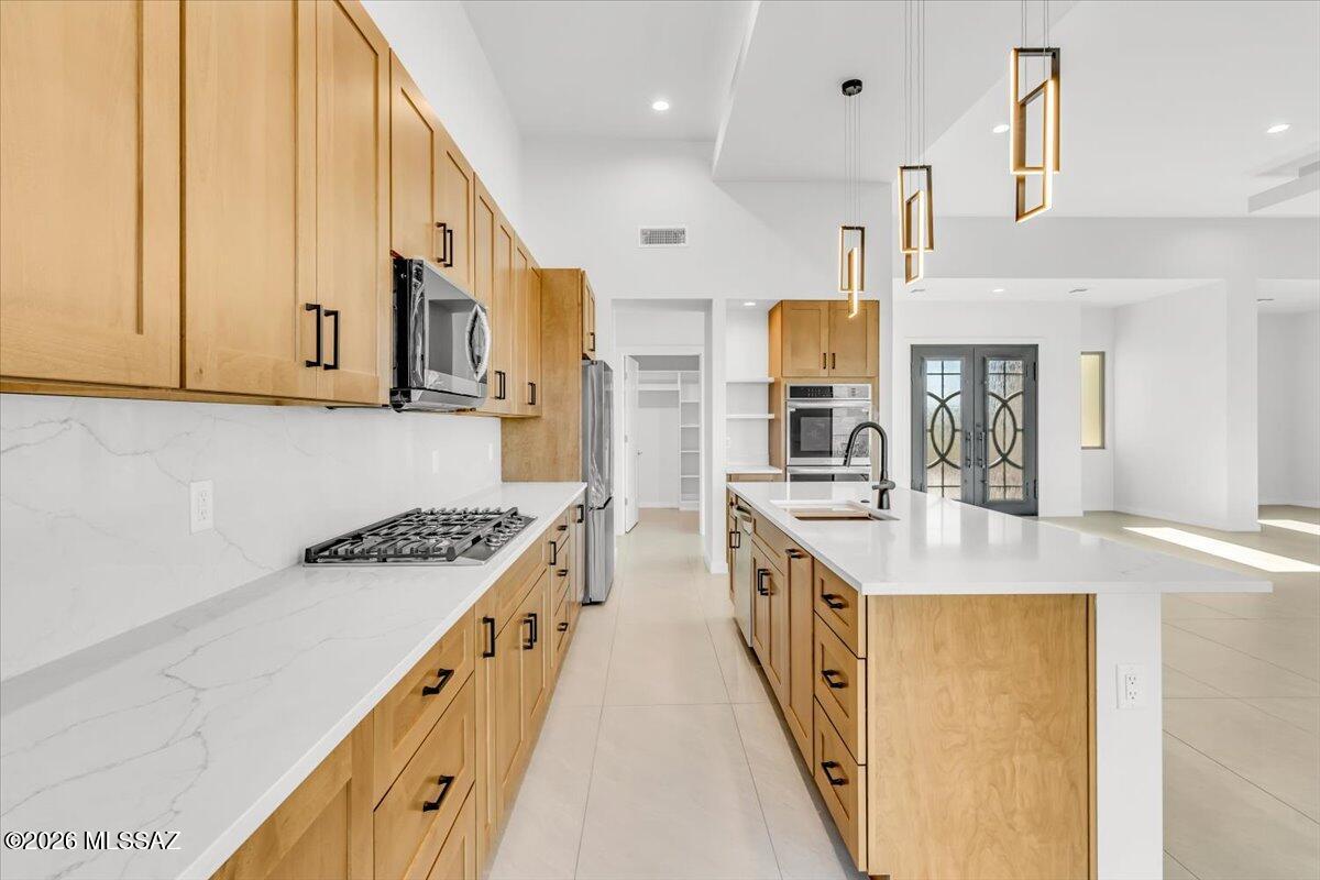 Coyote Creek (1-395) - Residential
