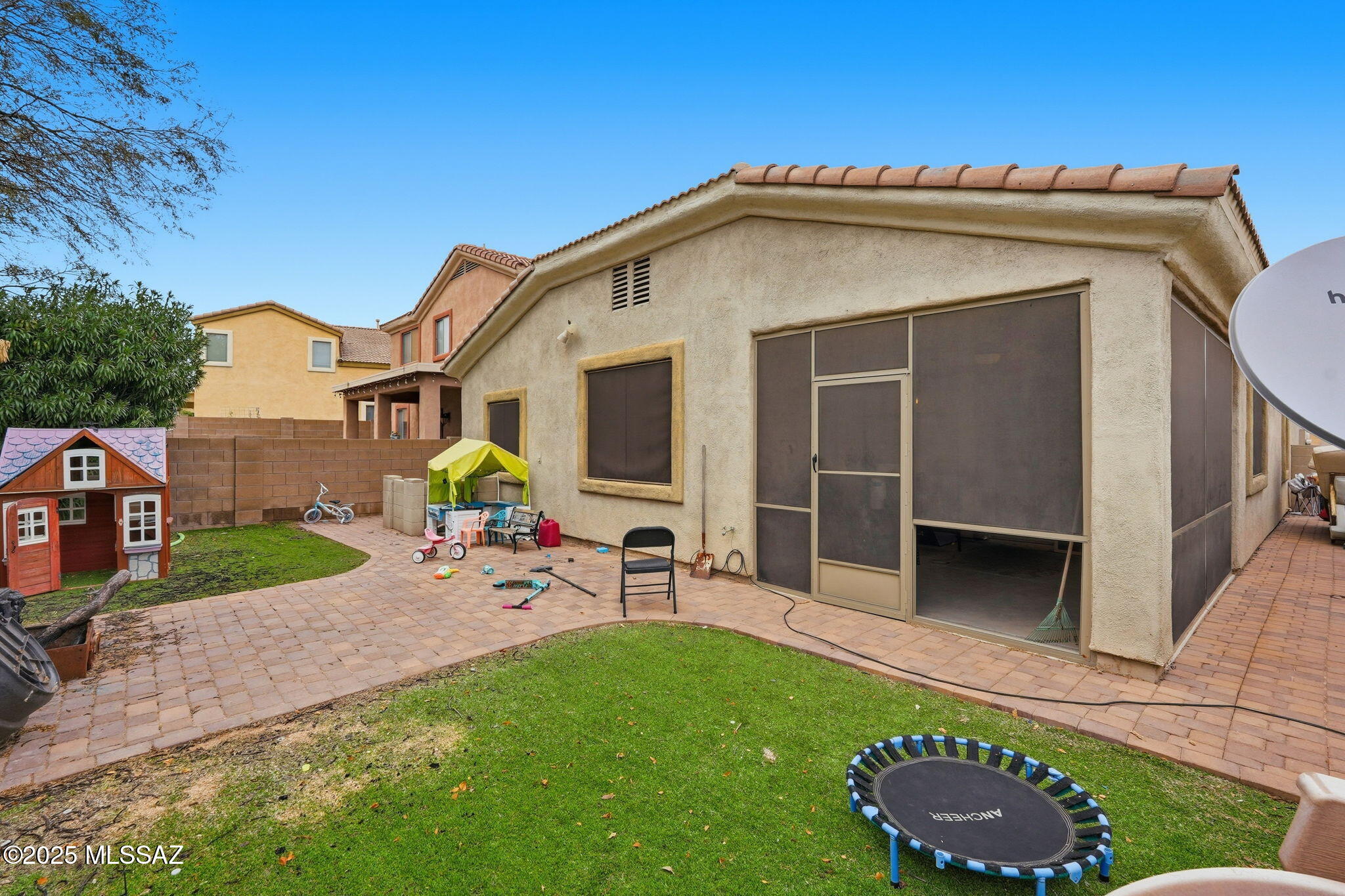 Presidio Del Flores II (1-108) - Residential