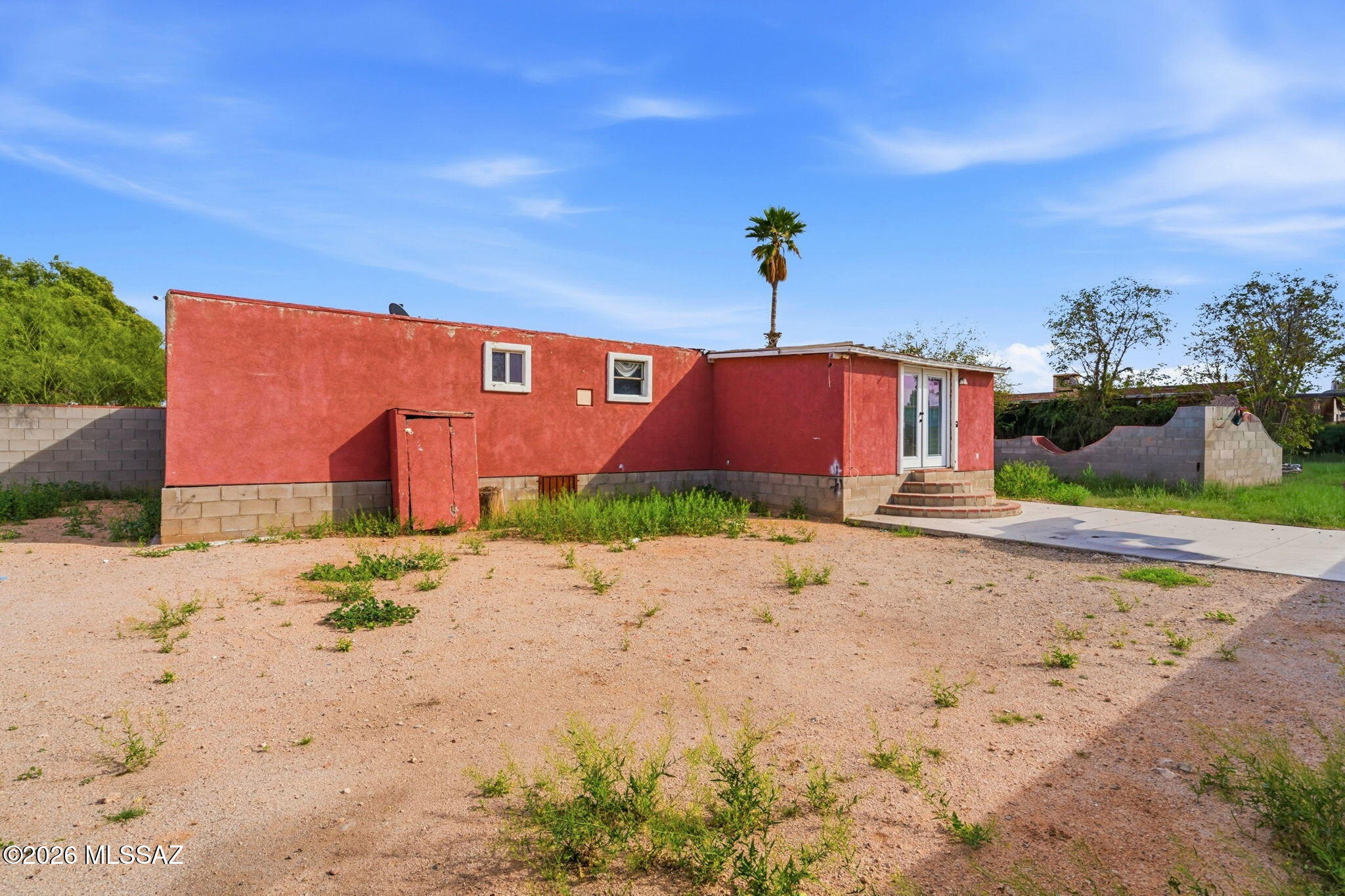 Los Ranchitos - Residential