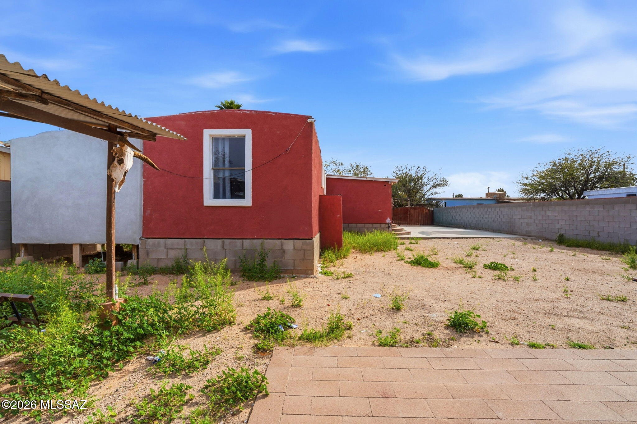 Los Ranchitos - Residential