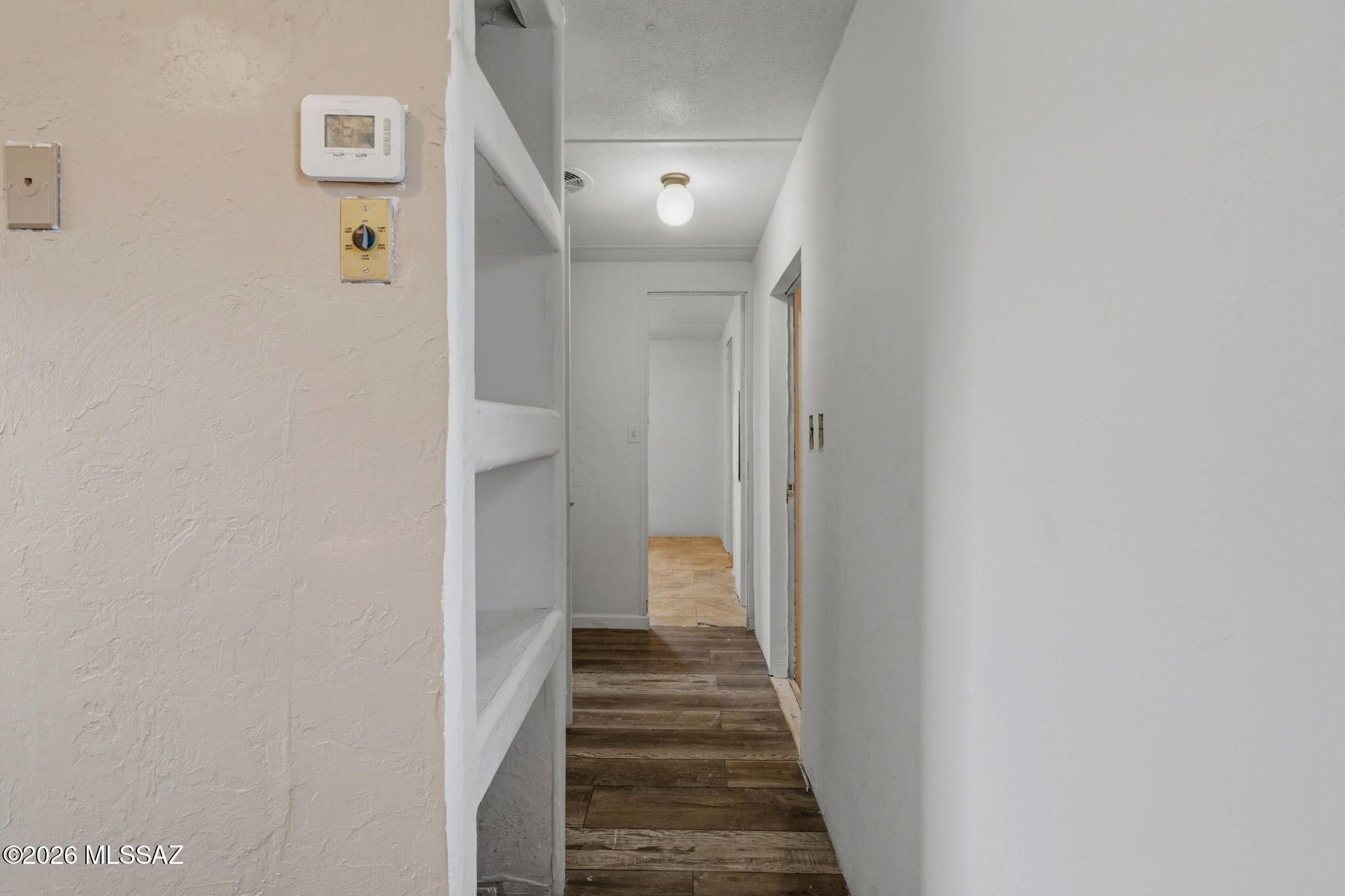 Los Ranchitos - Residential