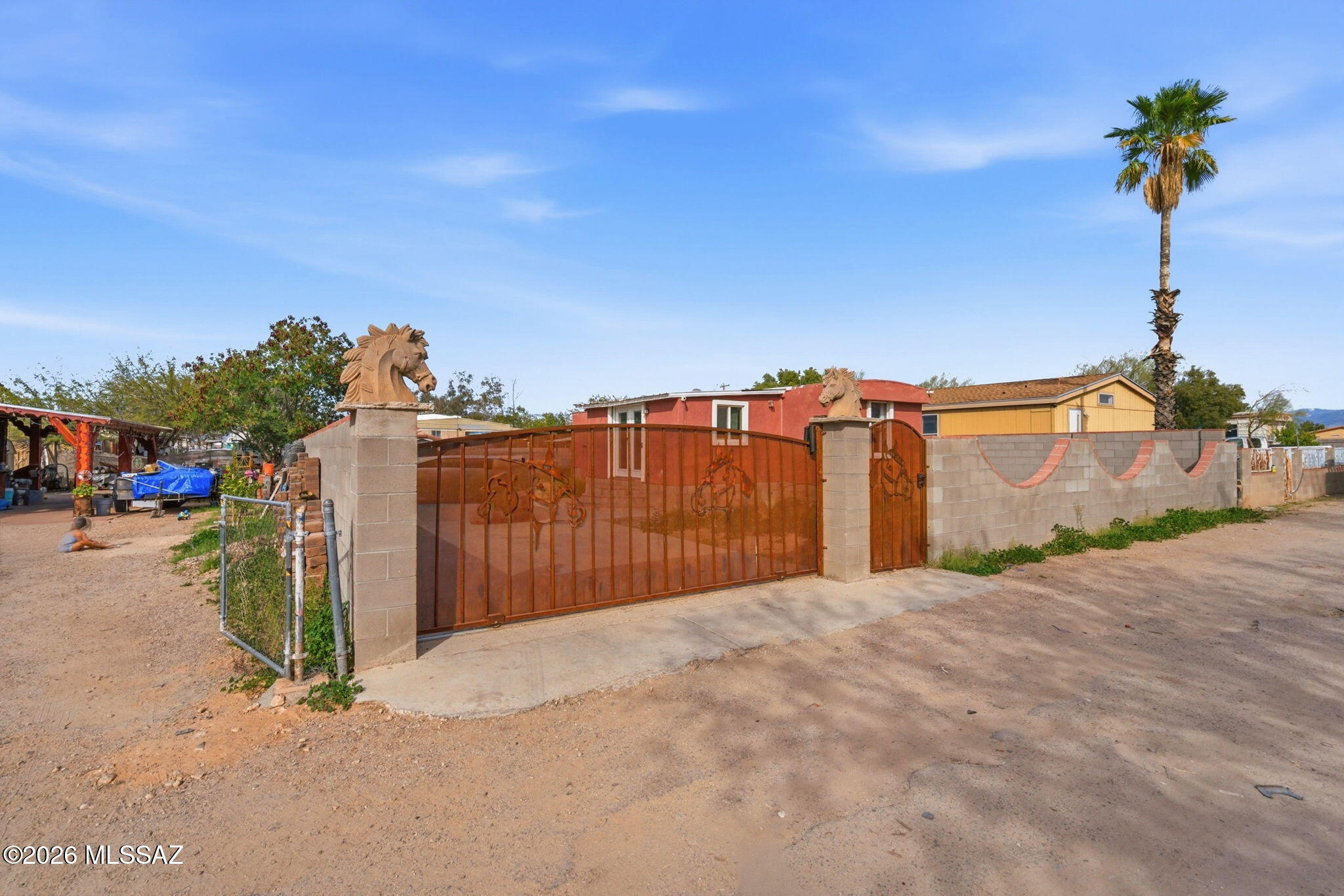 Los Ranchitos - Residential