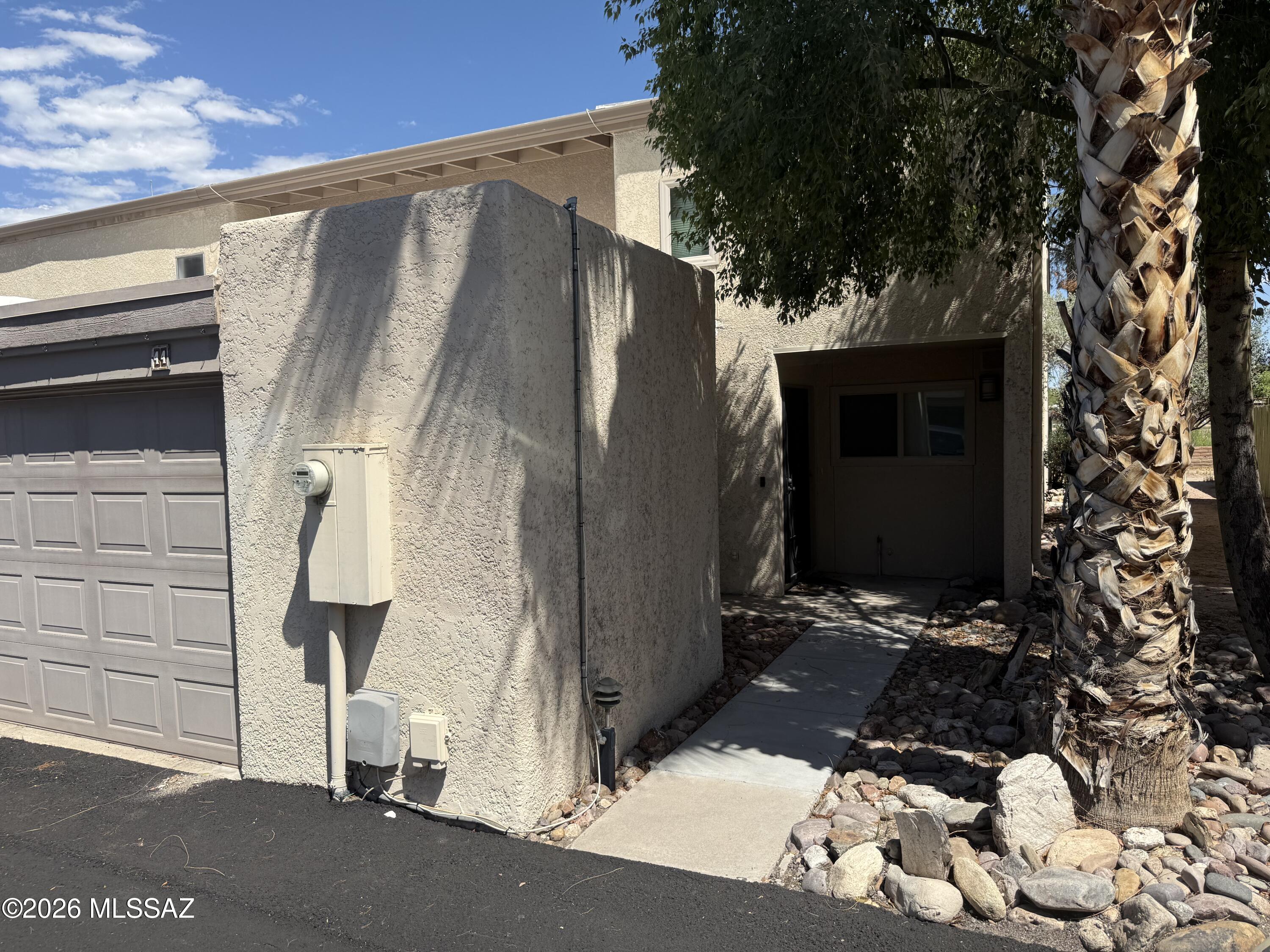3750 N Country Club Road 44