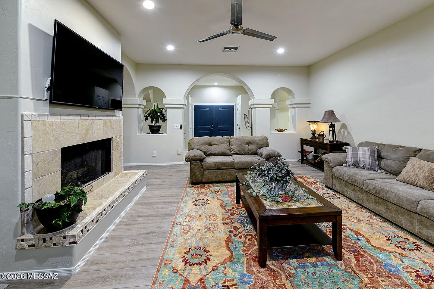 Catalina Del Sol (1-71) - Residential
