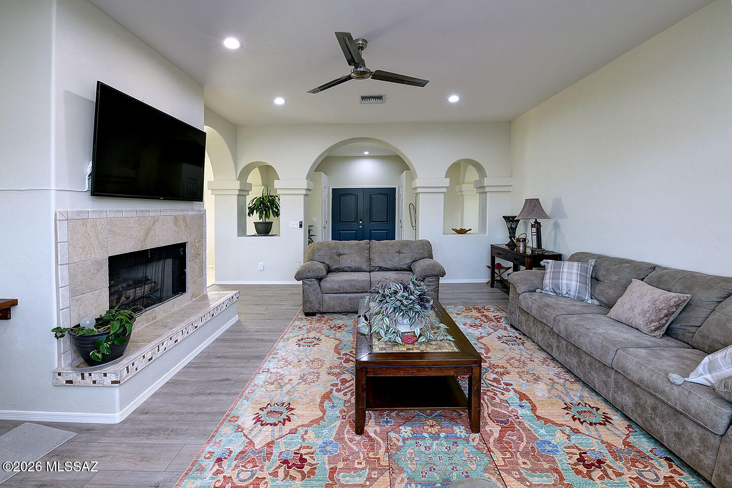 9771 E Vista Montanas